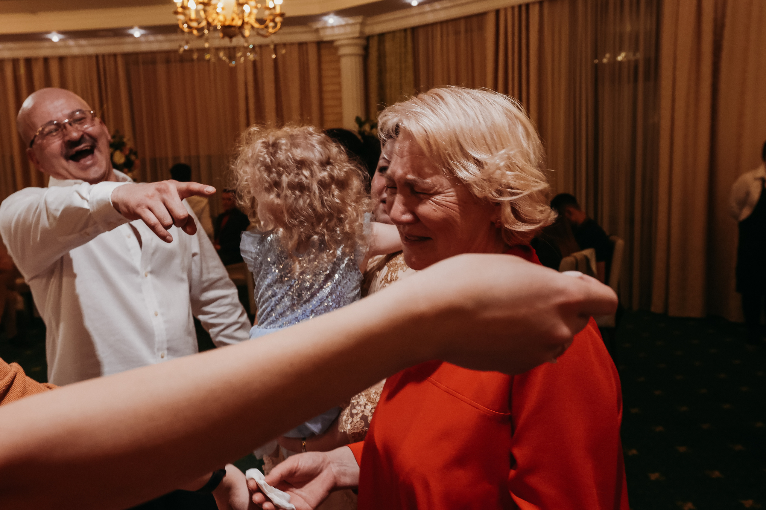 Банкет. Семейный фотограф Тюмень, фотограф на роды Салмина Мария