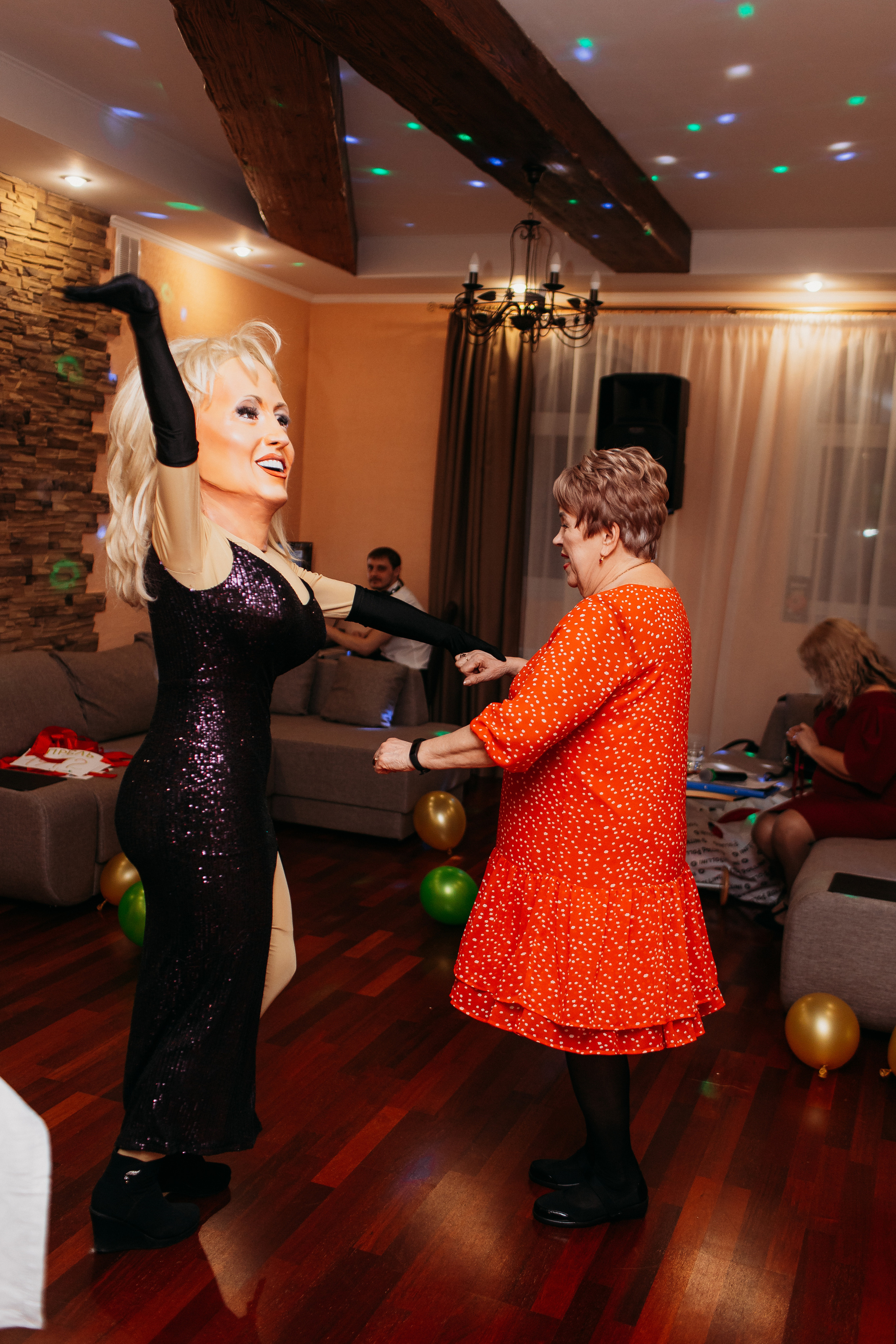 Банкет. Семейный фотограф Тюмень, фотограф на роды Салмина Мария