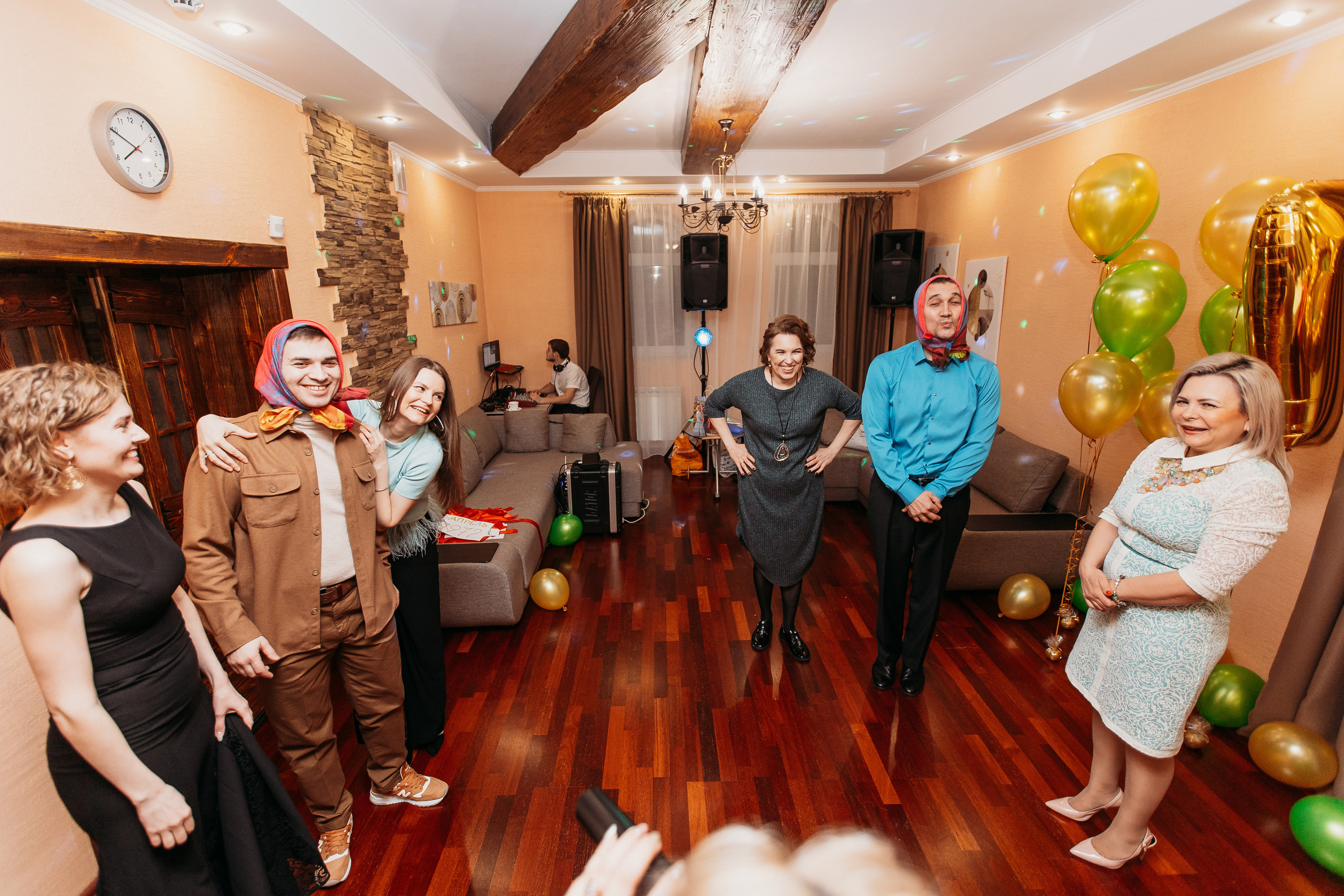 Банкет. Семейный фотограф Тюмень, фотограф на роды Салмина Мария
