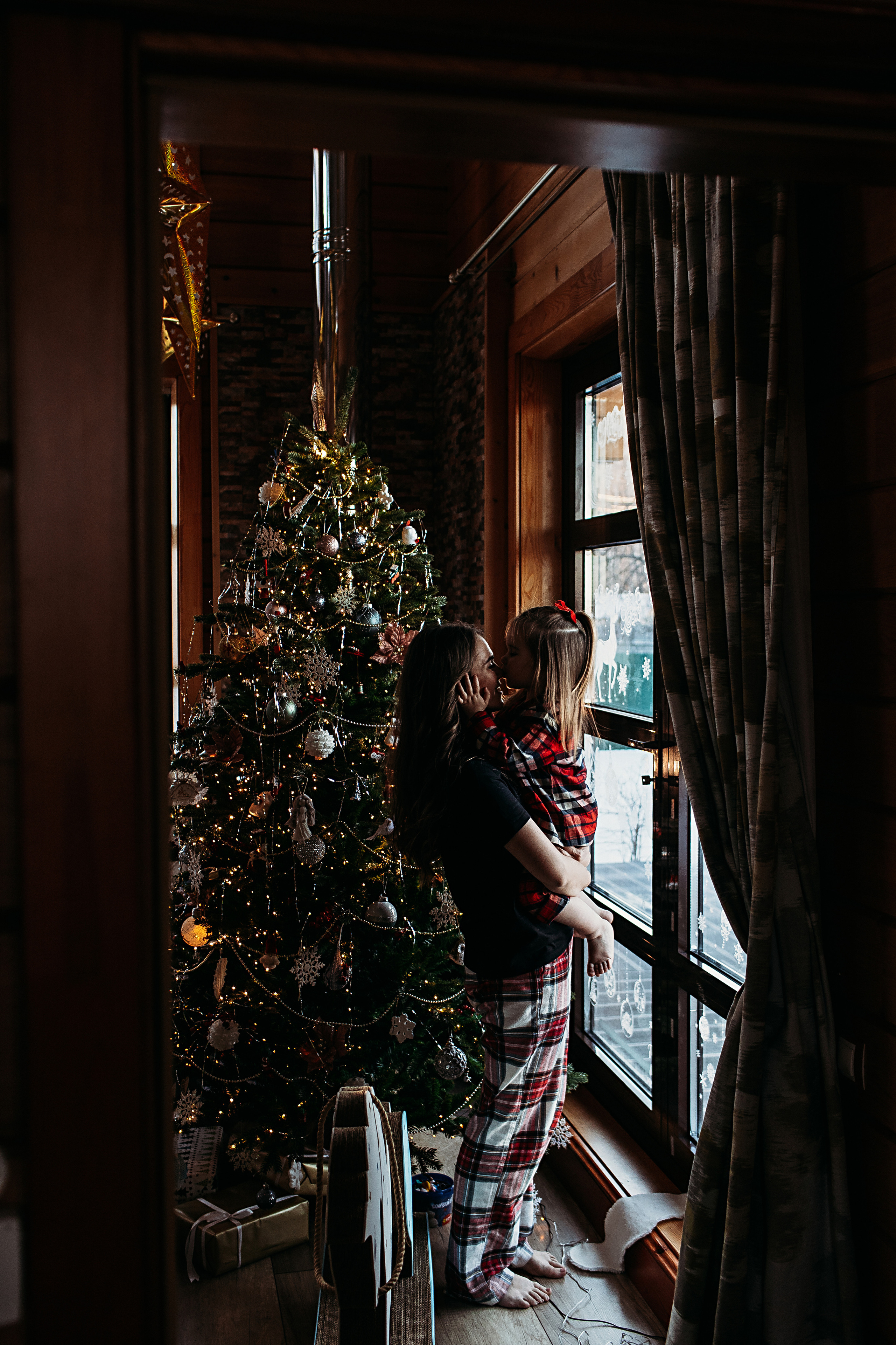 Тёплый новый год. Семейный фотограф Тюмень, фотограф на роды Салмина Мария