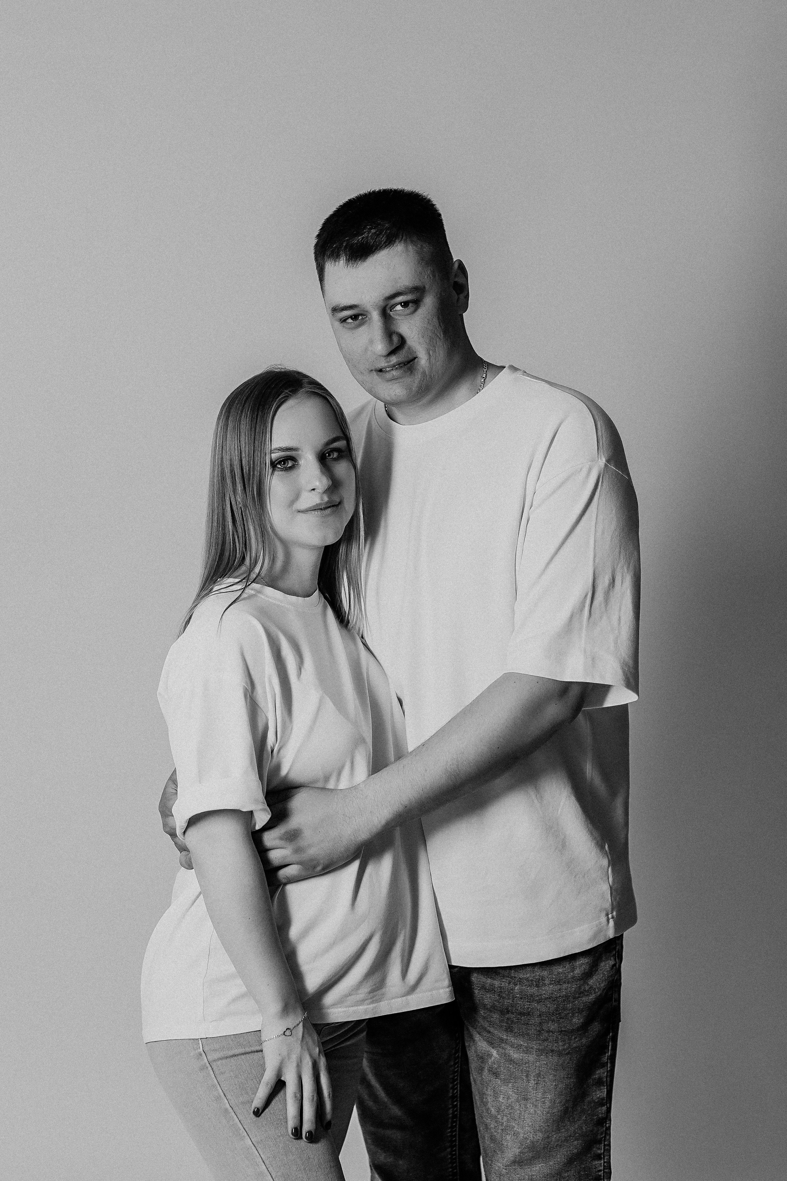 На фотофонах. Семейный фотограф Тюмень, фотограф на роды Салмина Мария