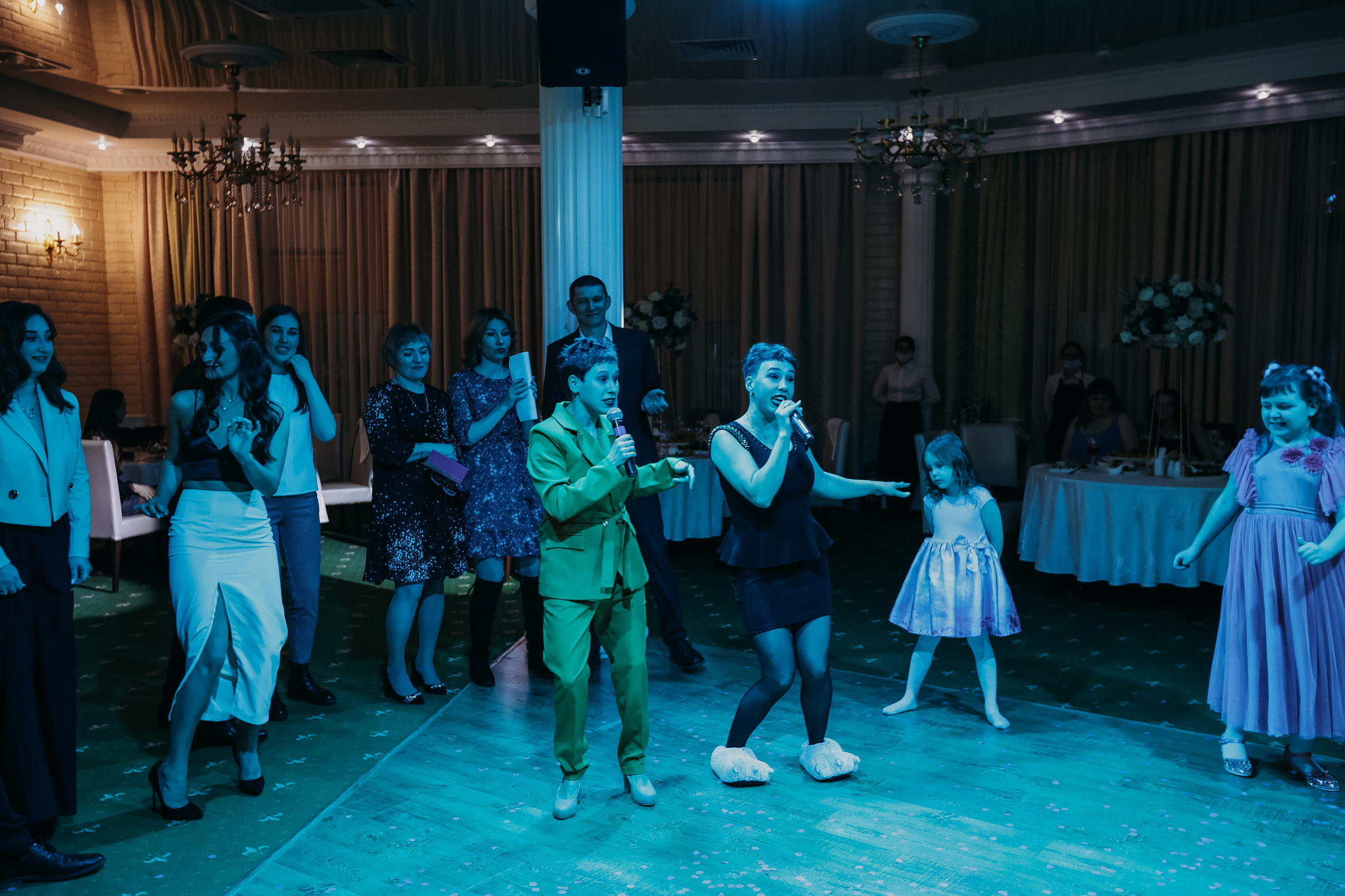 Банкет. Семейный фотограф Тюмень, фотограф на роды Салмина Мария