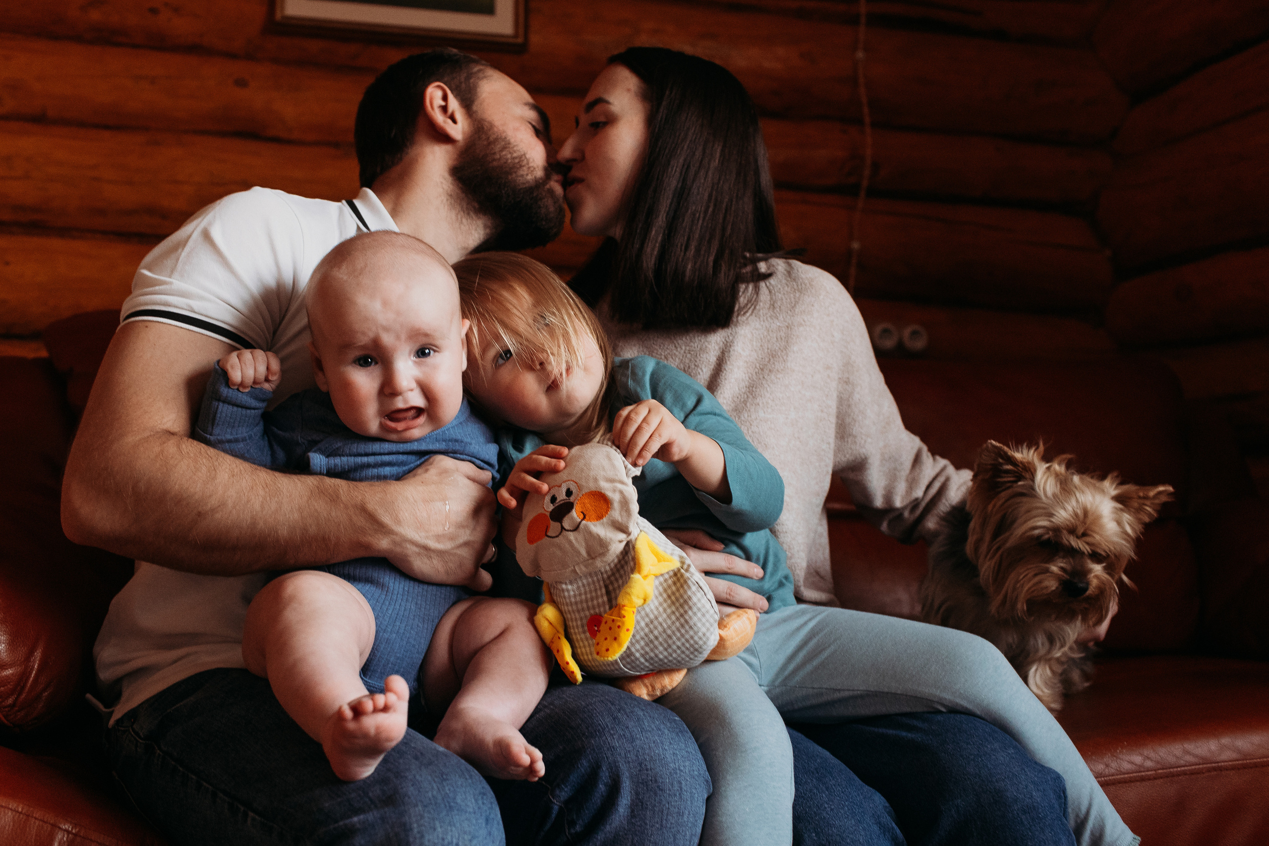 Большая семья. Семейный фотограф Тюмень, фотограф на роды Салмина Мария
