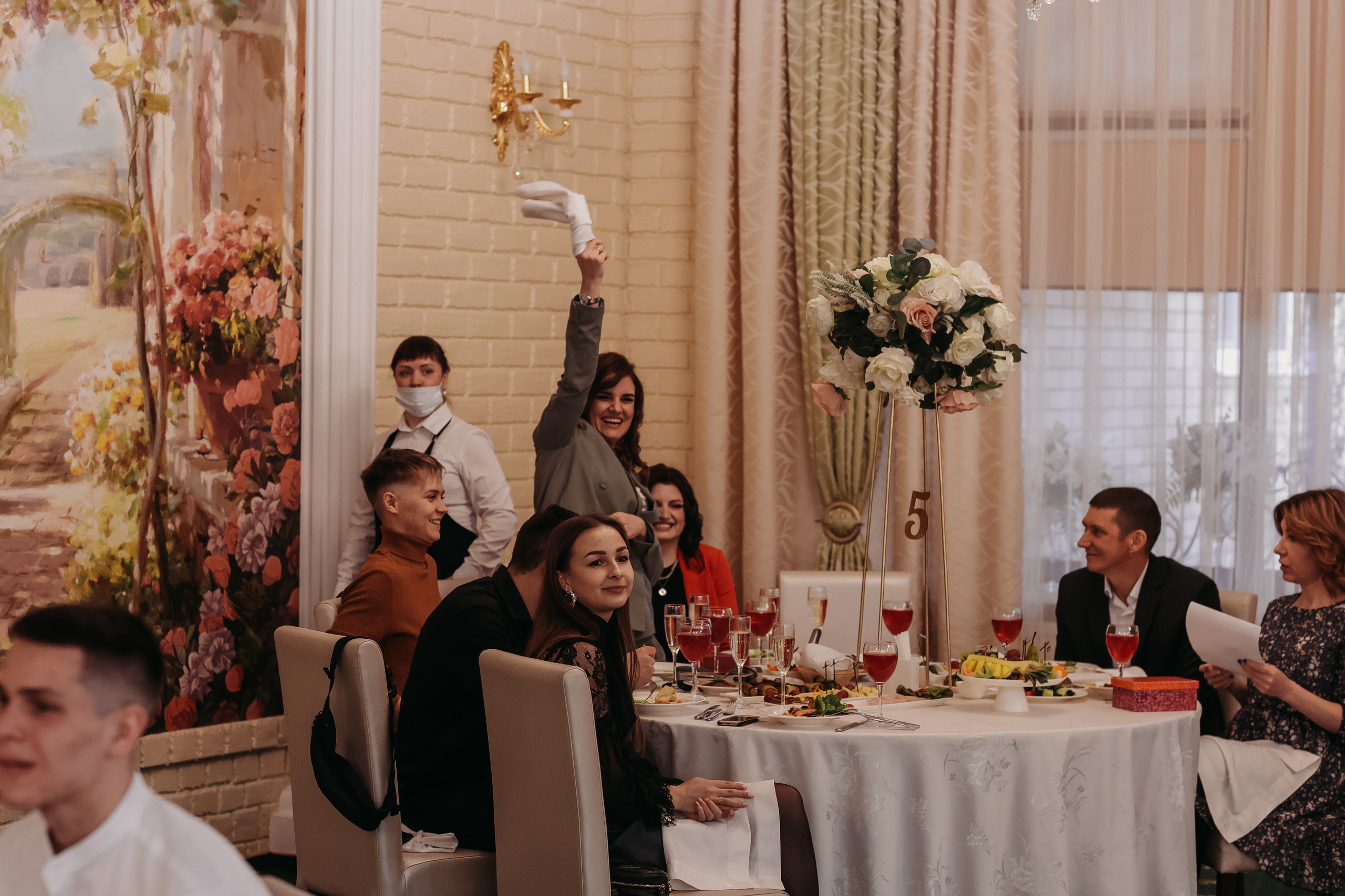 Банкет. Семейный фотограф Тюмень, фотограф на роды Салмина Мария