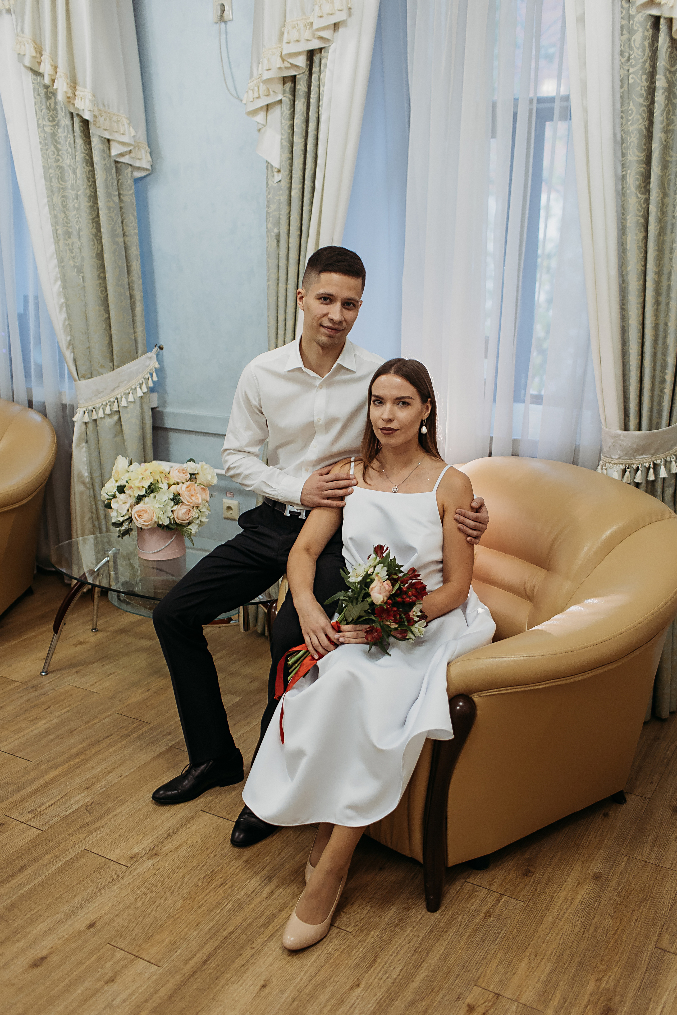 ЗАГС на Кирова. Семейный фотограф Тюмень, фотограф на роды Салмина Мария