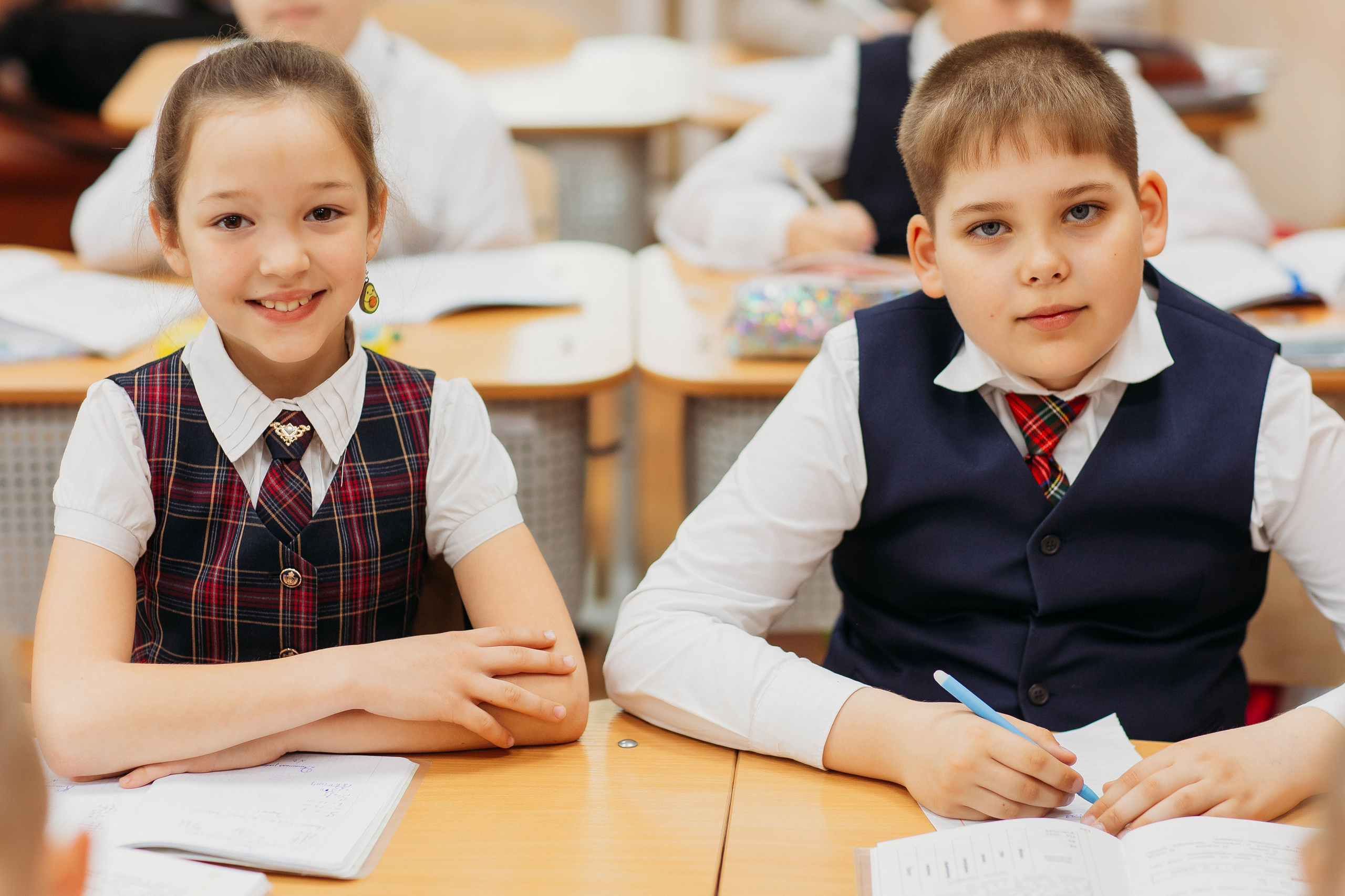 Школа 2 класс. Семейный фотограф Тюмень, фотограф на роды Салмина Мария