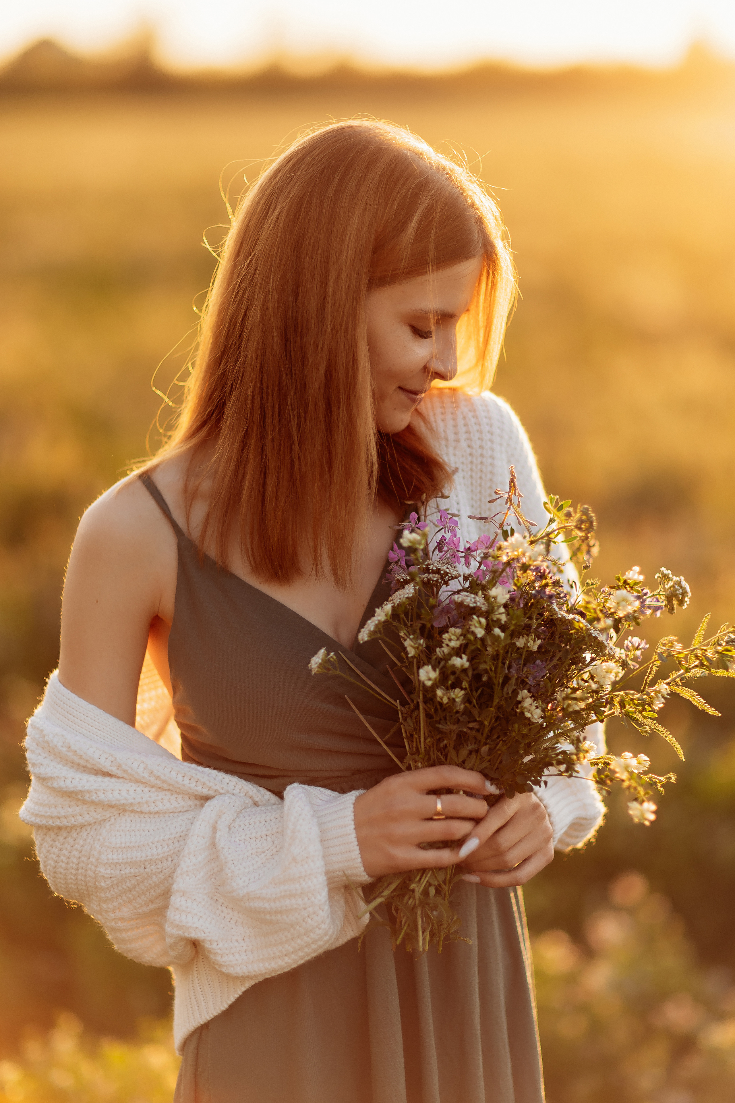 Поле. Семейный фотограф Тюмень, фотограф на роды Салмина Мария