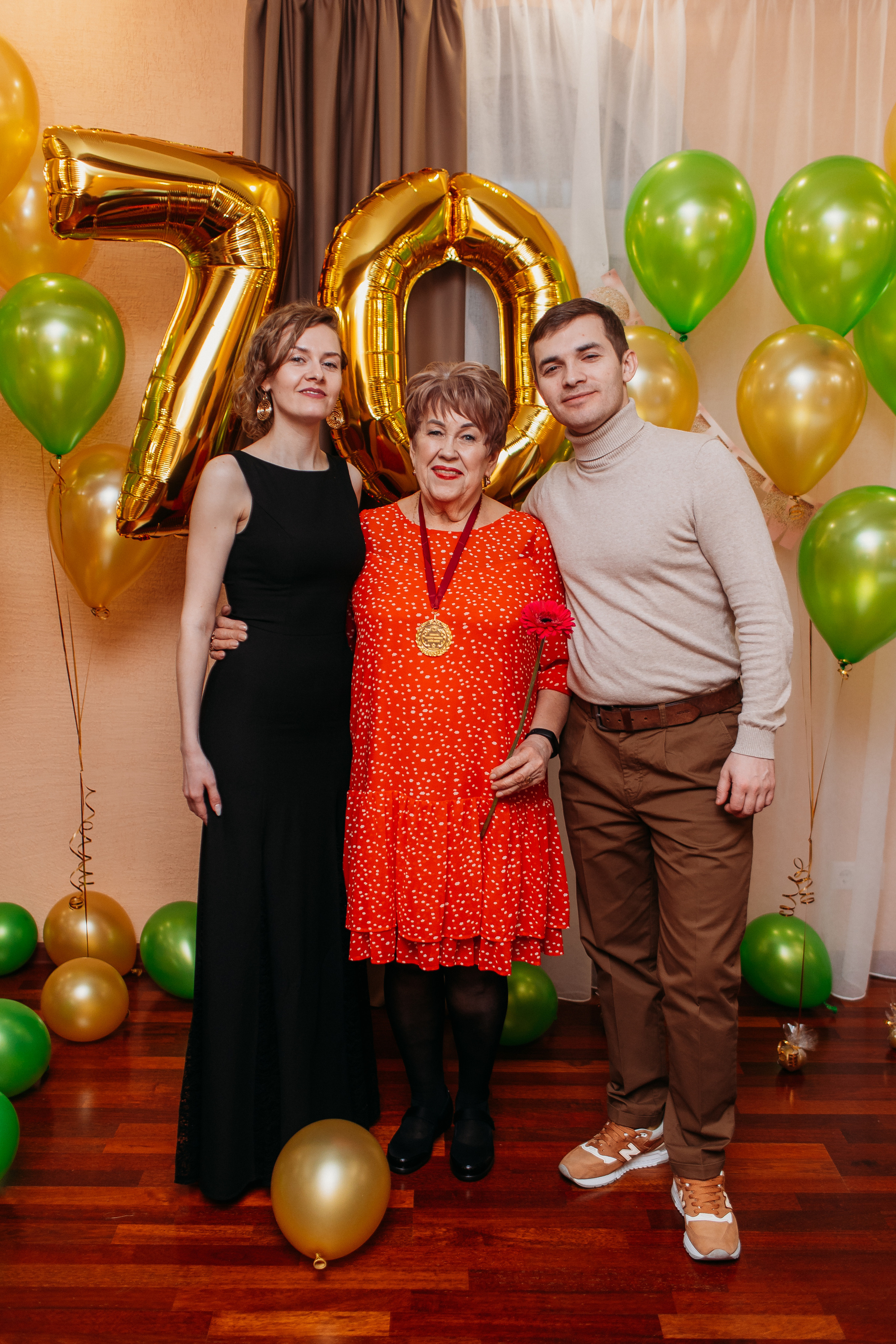 Банкет. Семейный фотограф Тюмень, фотограф на роды Салмина Мария