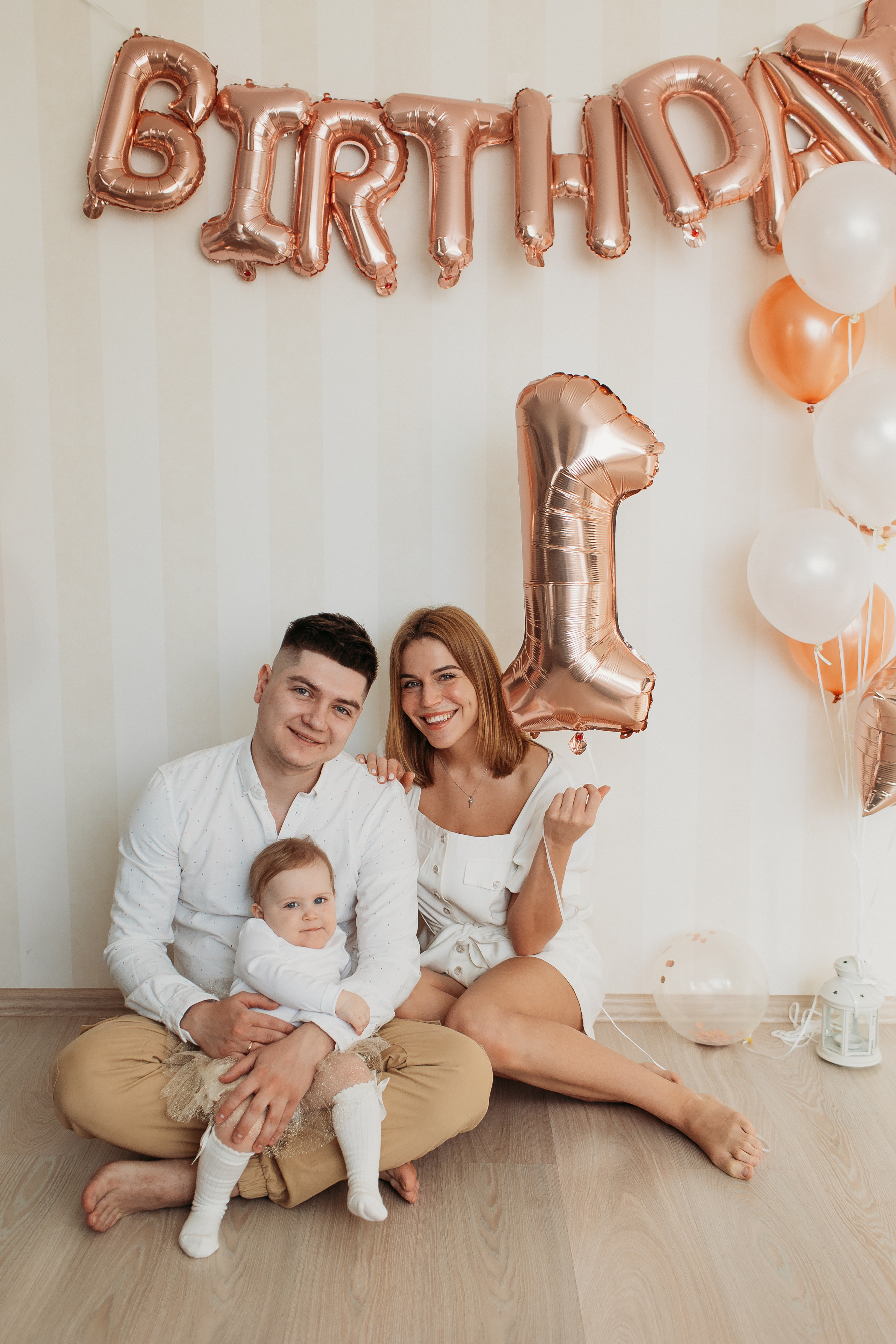 Годик. Семейный фотограф Тюмень, фотограф на роды Салмина Мария