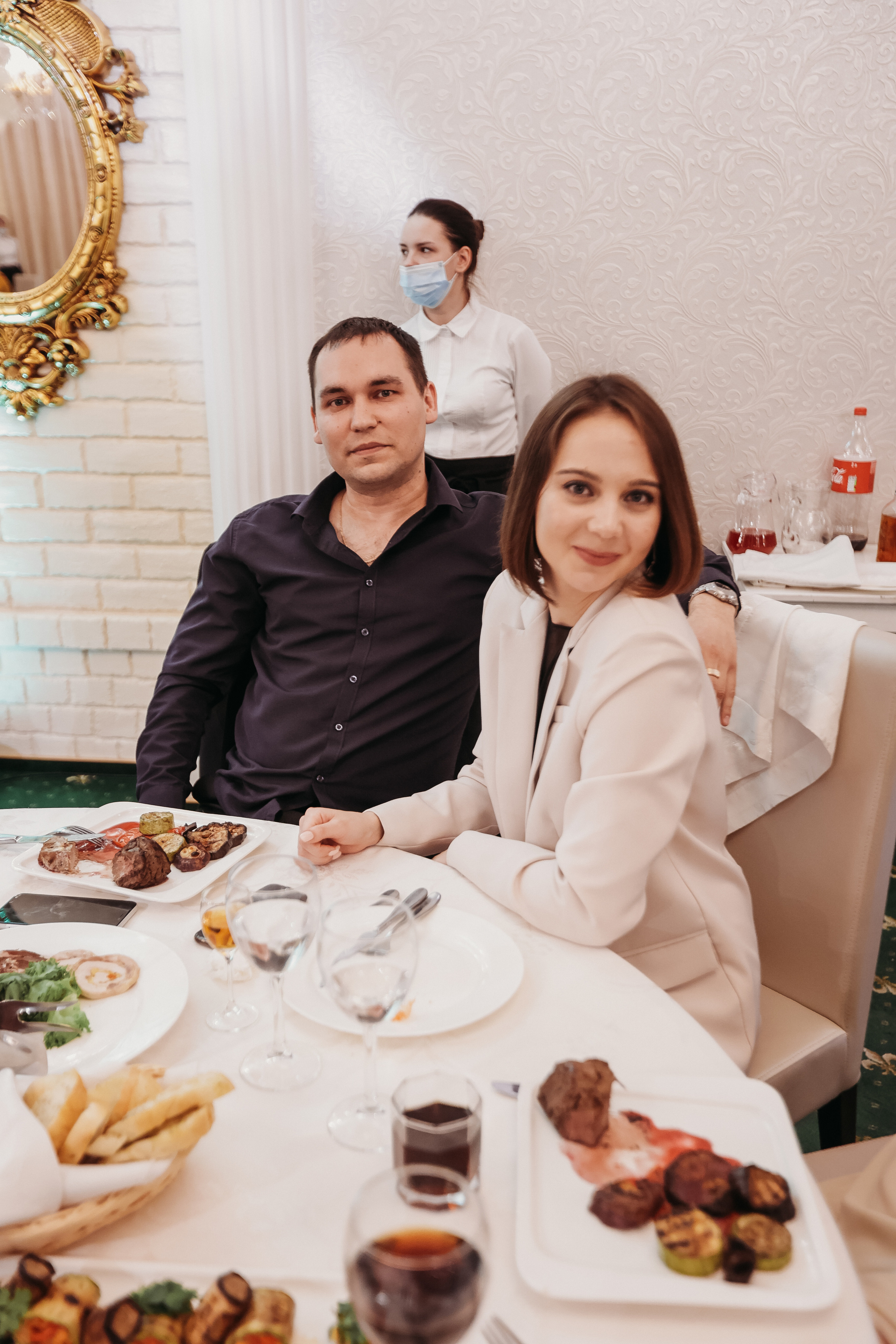 Банкет. Семейный фотограф Тюмень, фотограф на роды Салмина Мария