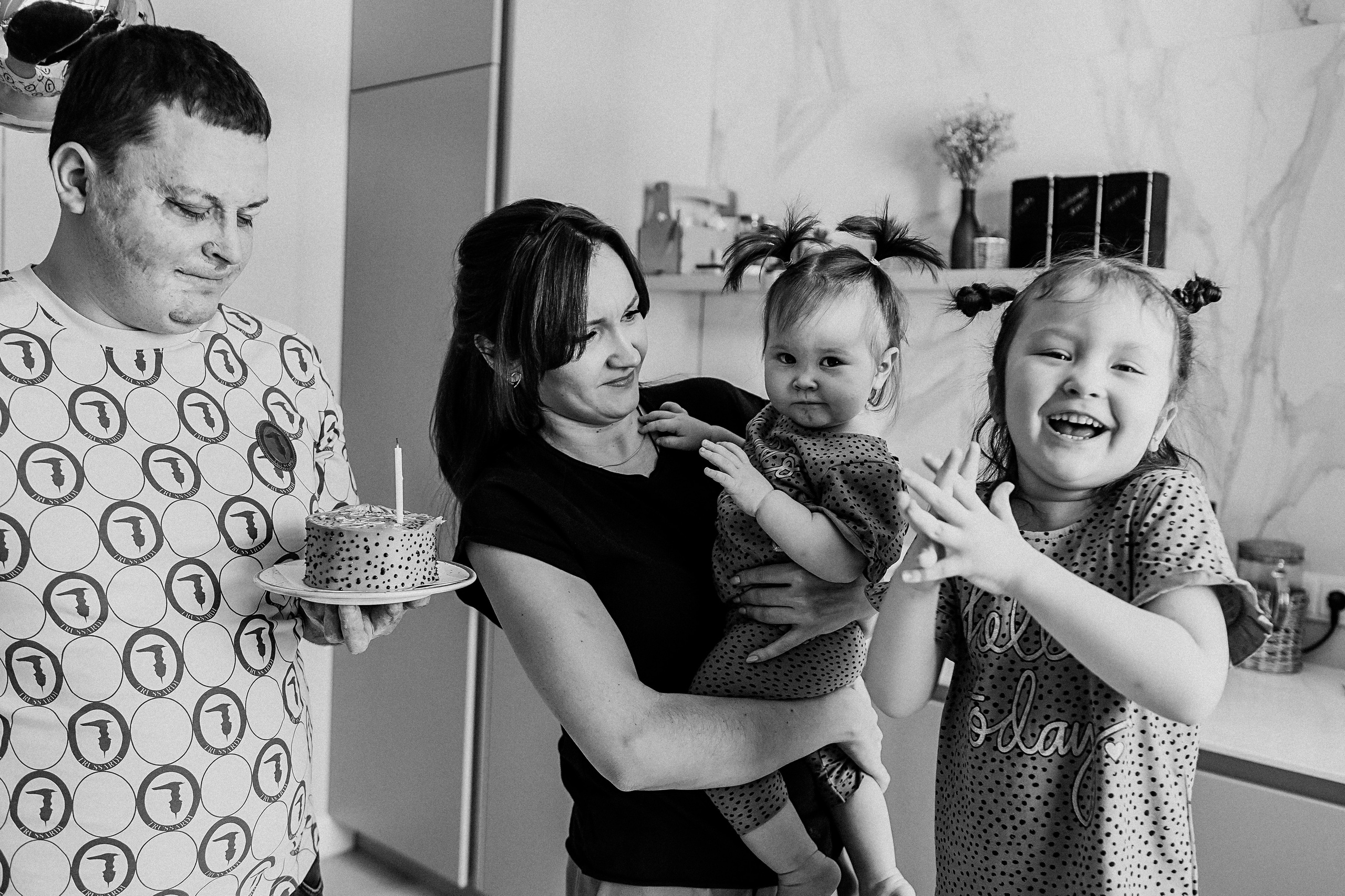 1 годик. Семейный фотограф Тюмень, фотограф на роды Салмина Мария