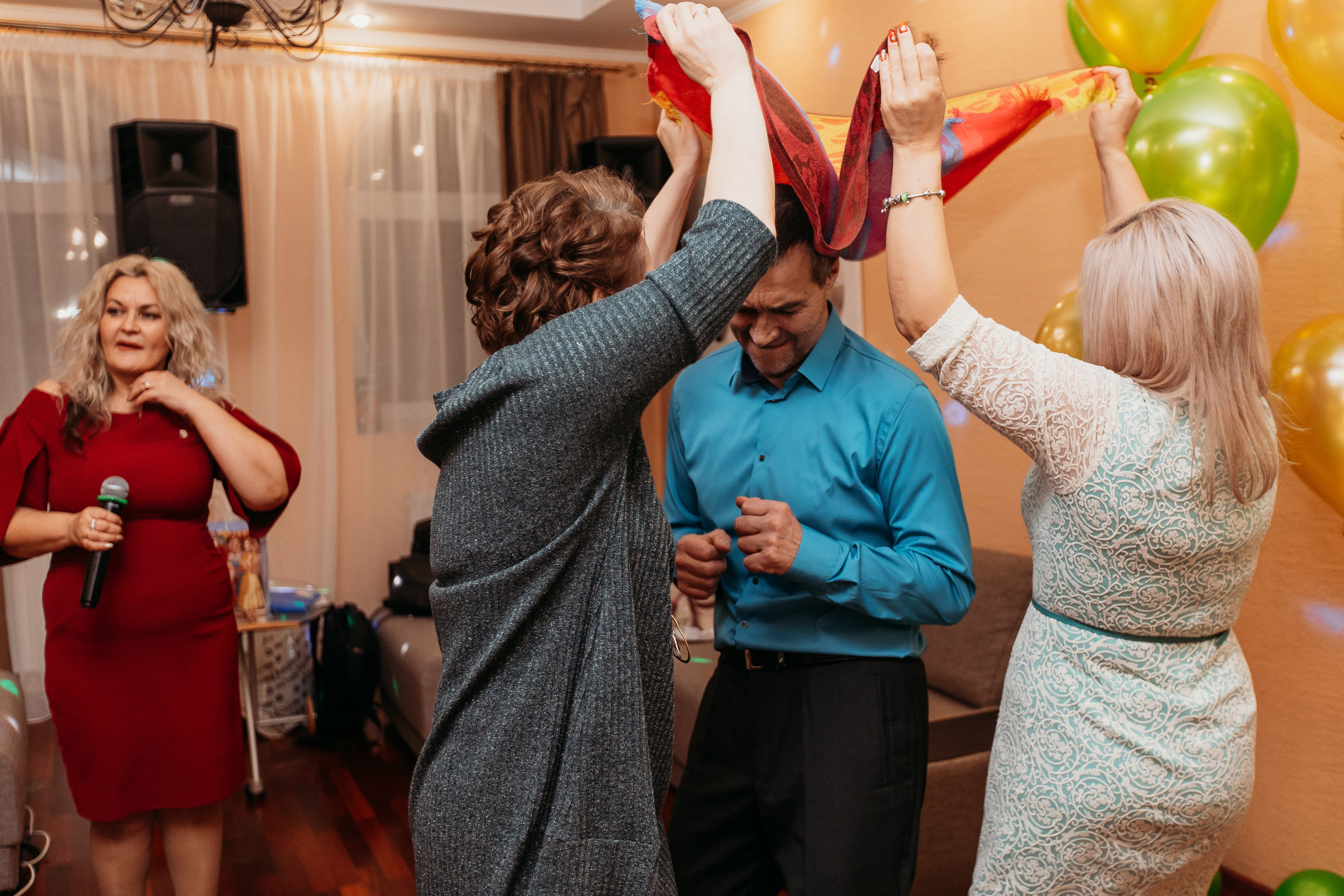 Банкет. Семейный фотограф Тюмень, фотограф на роды Салмина Мария