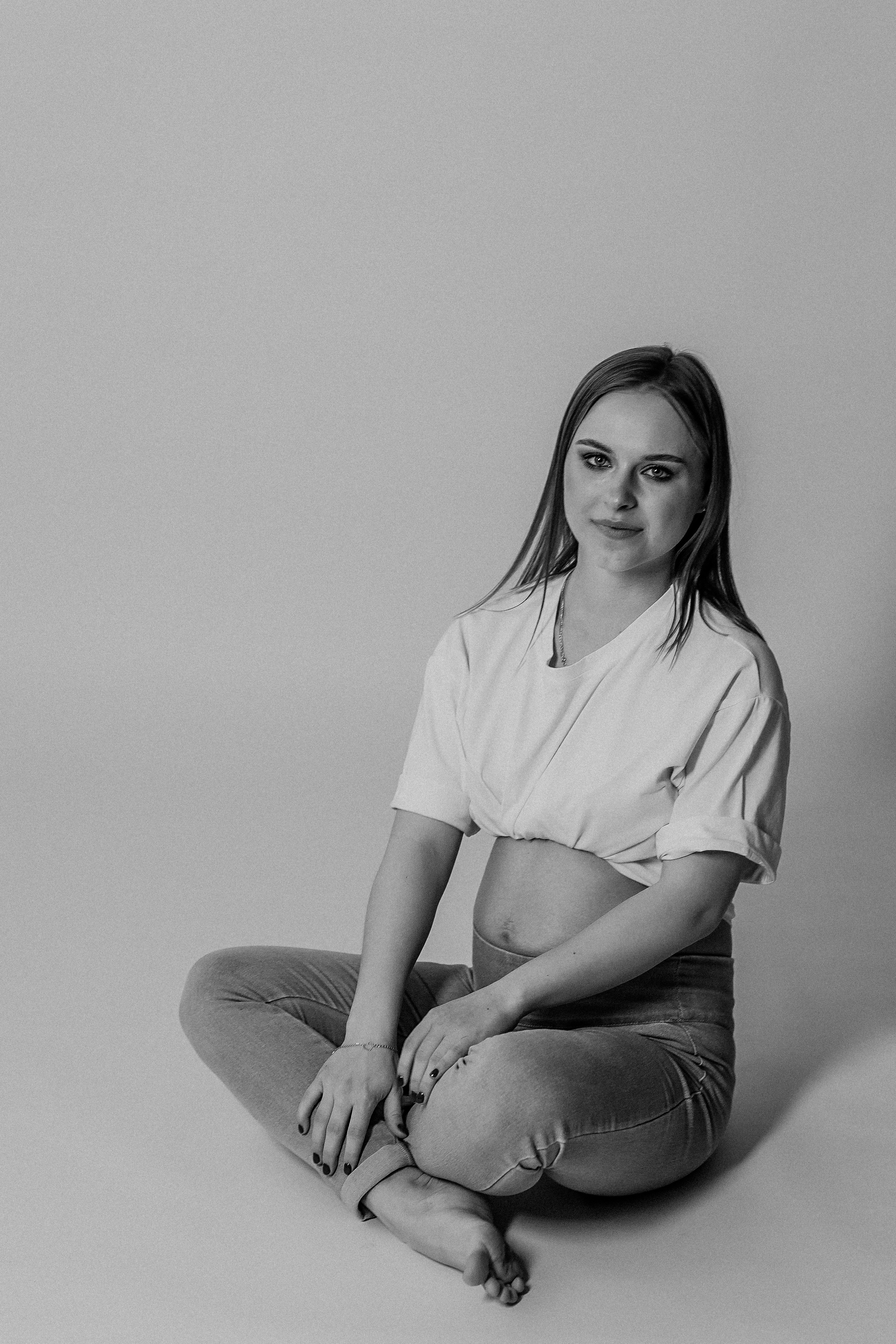 На фотофонах. Семейный фотограф Тюмень, фотограф на роды Салмина Мария