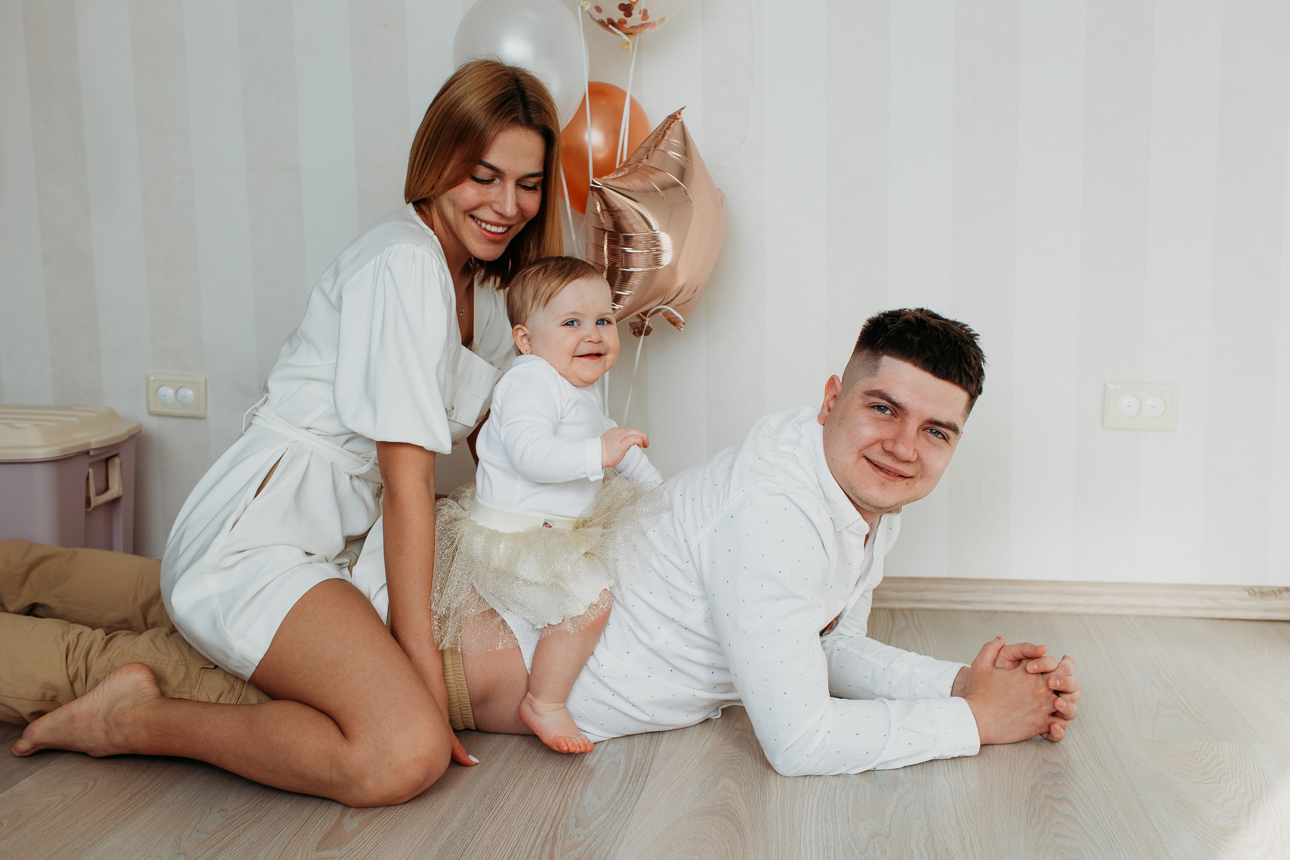 Годик. Семейный фотограф Тюмень, фотограф на роды Салмина Мария