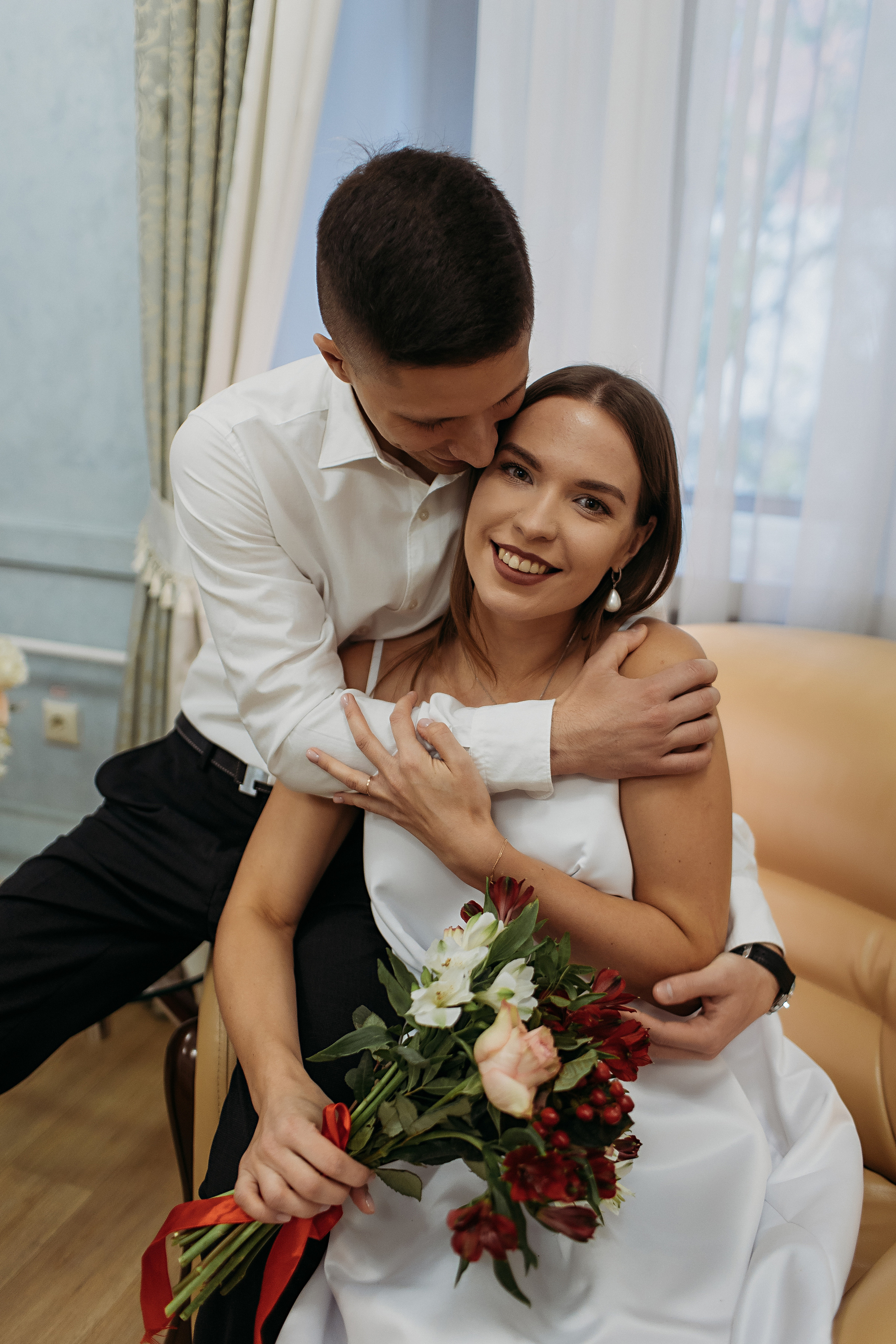 ЗАГС на Кирова. Семейный фотограф Тюмень, фотограф на роды Салмина Мария