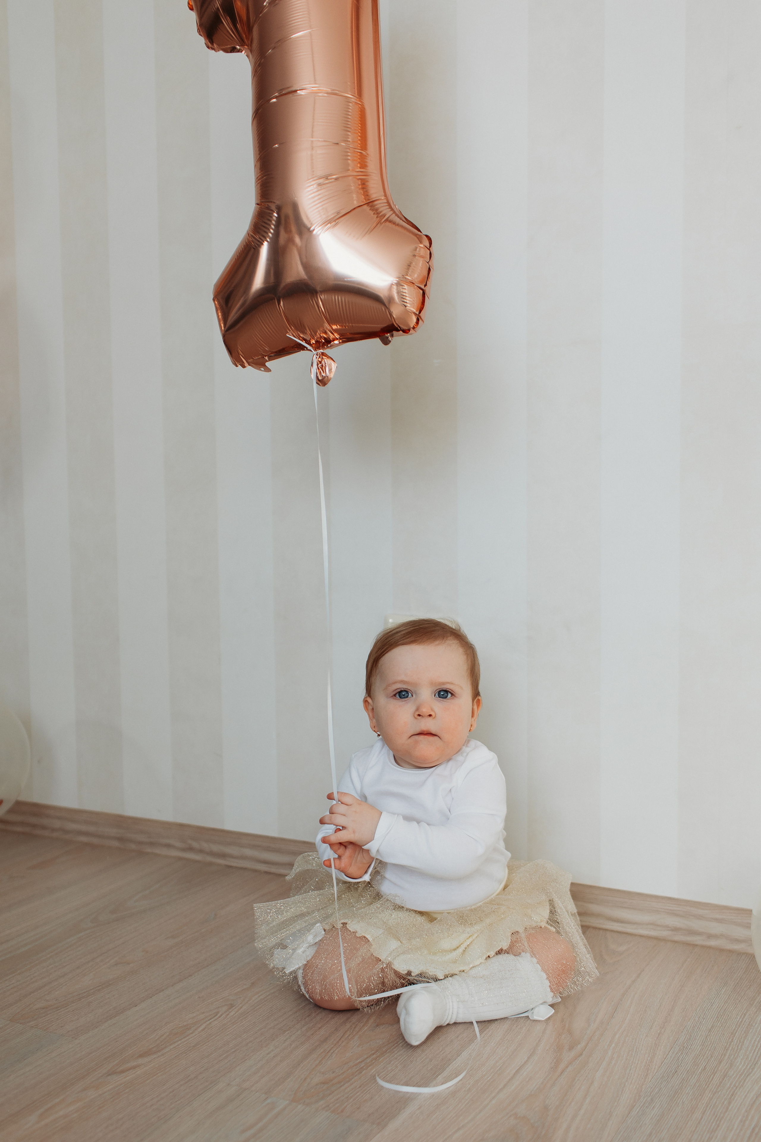 Годик. Семейный фотограф Тюмень, фотограф на роды Салмина Мария