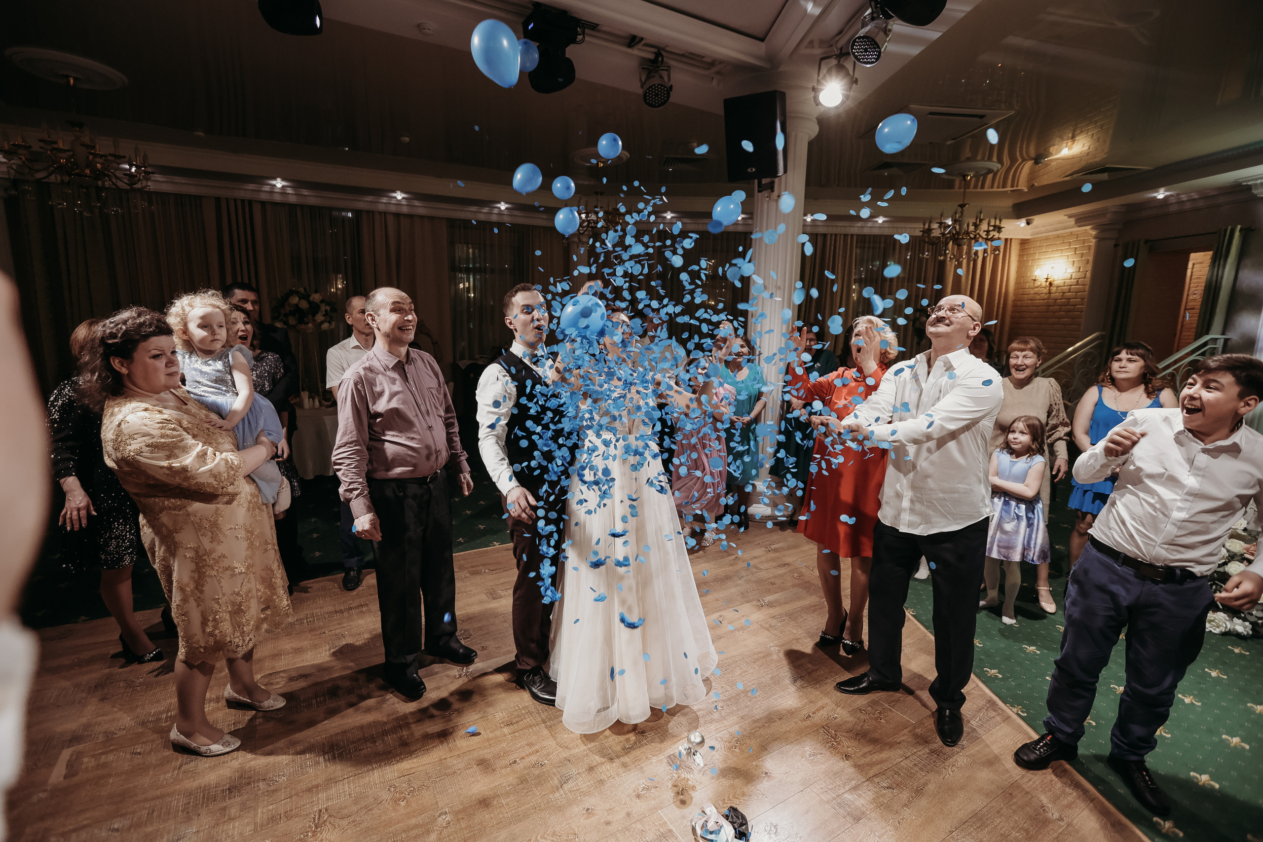 Банкет. Семейный фотограф Тюмень, фотограф на роды Салмина Мария