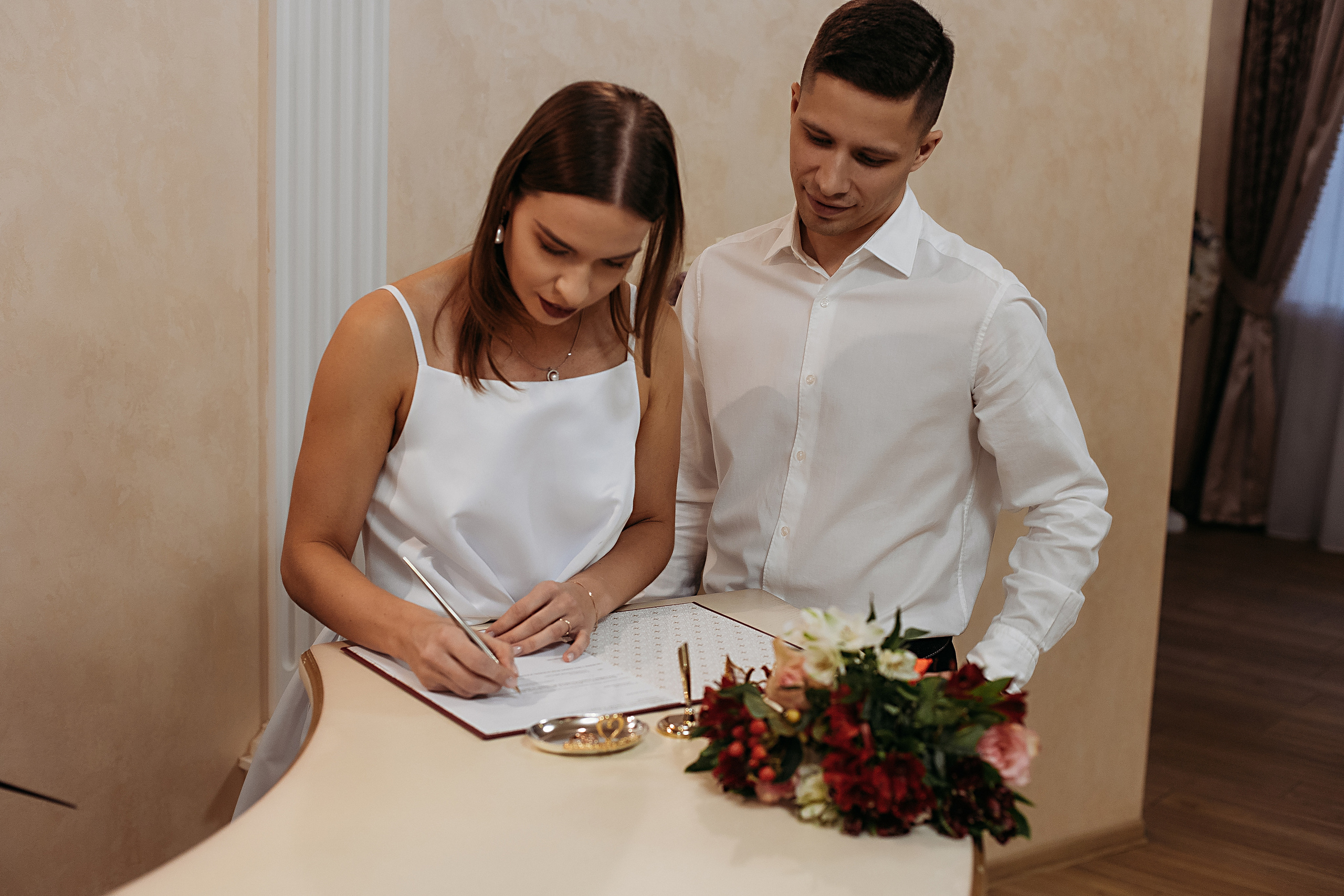 ЗАГС на Кирова. Семейный фотограф Тюмень, фотограф на роды Салмина Мария