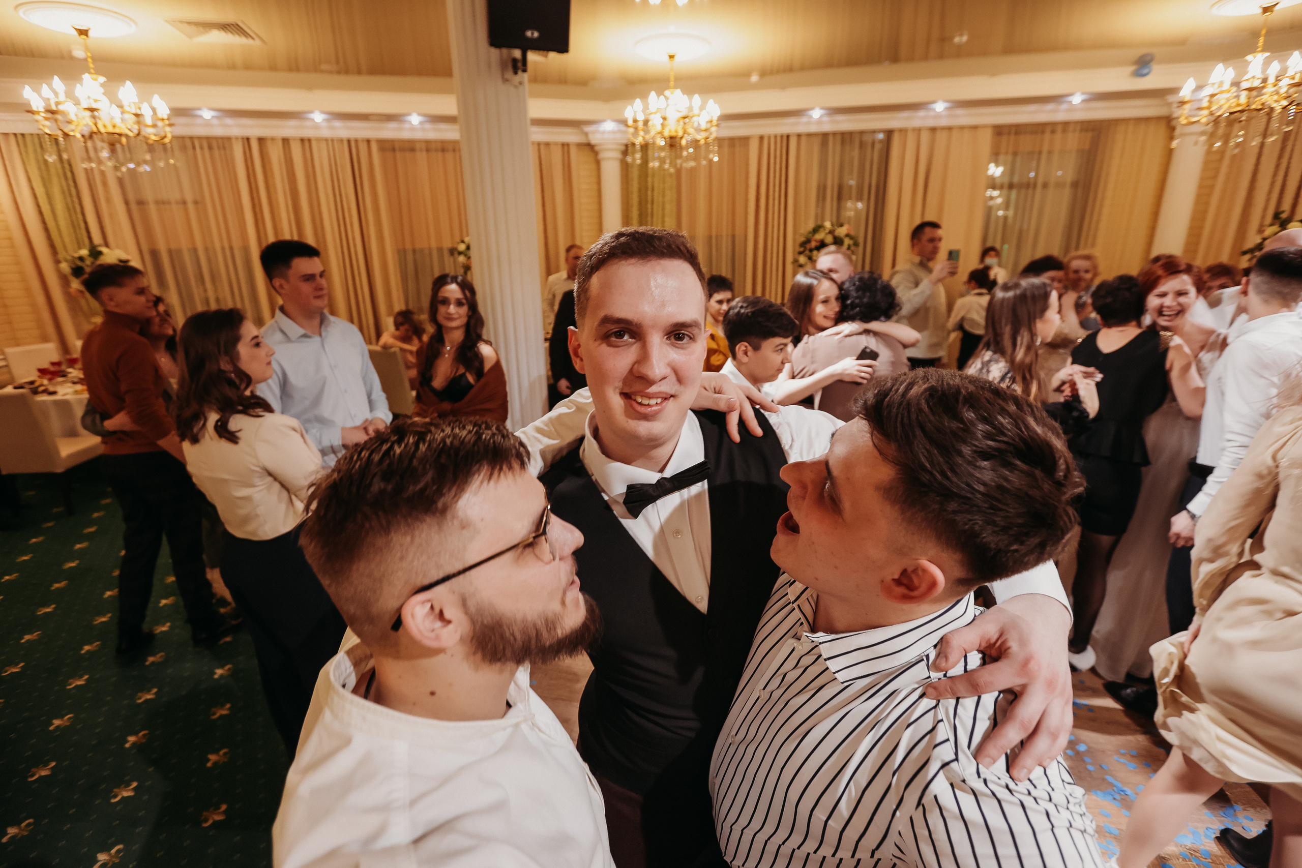 Банкет. Семейный фотограф Тюмень, фотограф на роды Салмина Мария