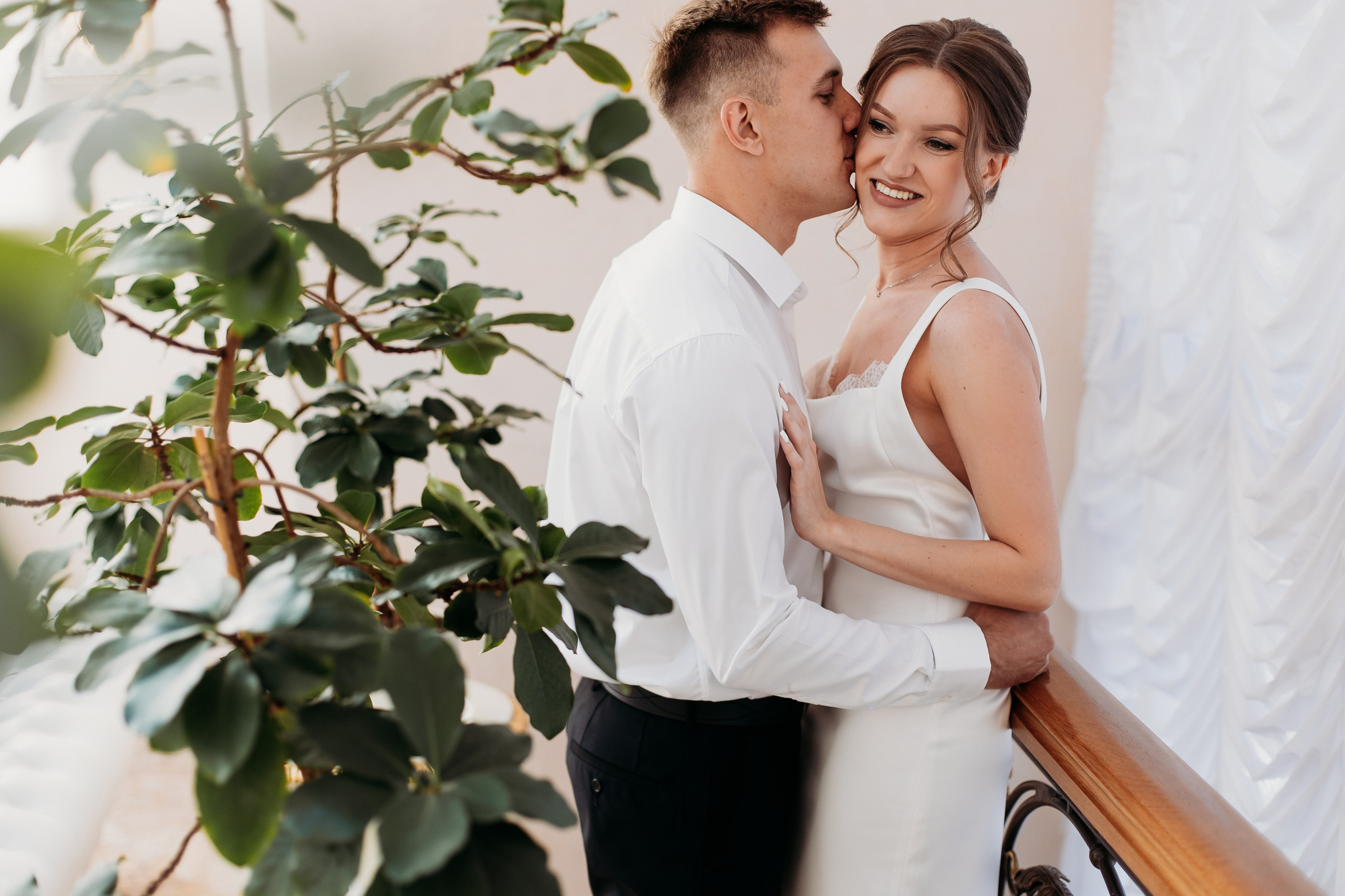 ЗАГС Малыгина. Семейный фотограф Тюмень, фотограф на роды Салмина Мария