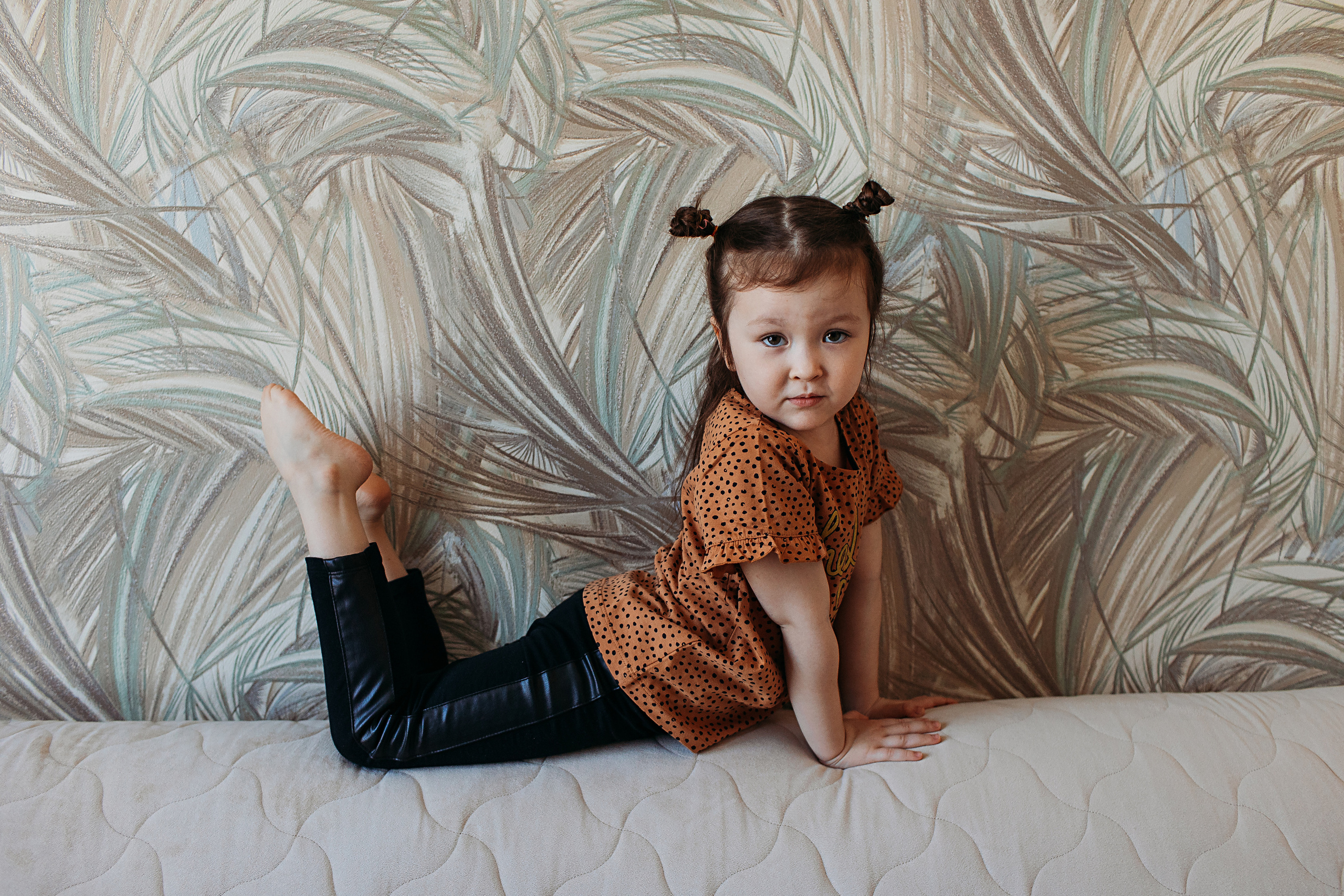 1 годик. Семейный фотограф Тюмень, фотограф на роды Салмина Мария