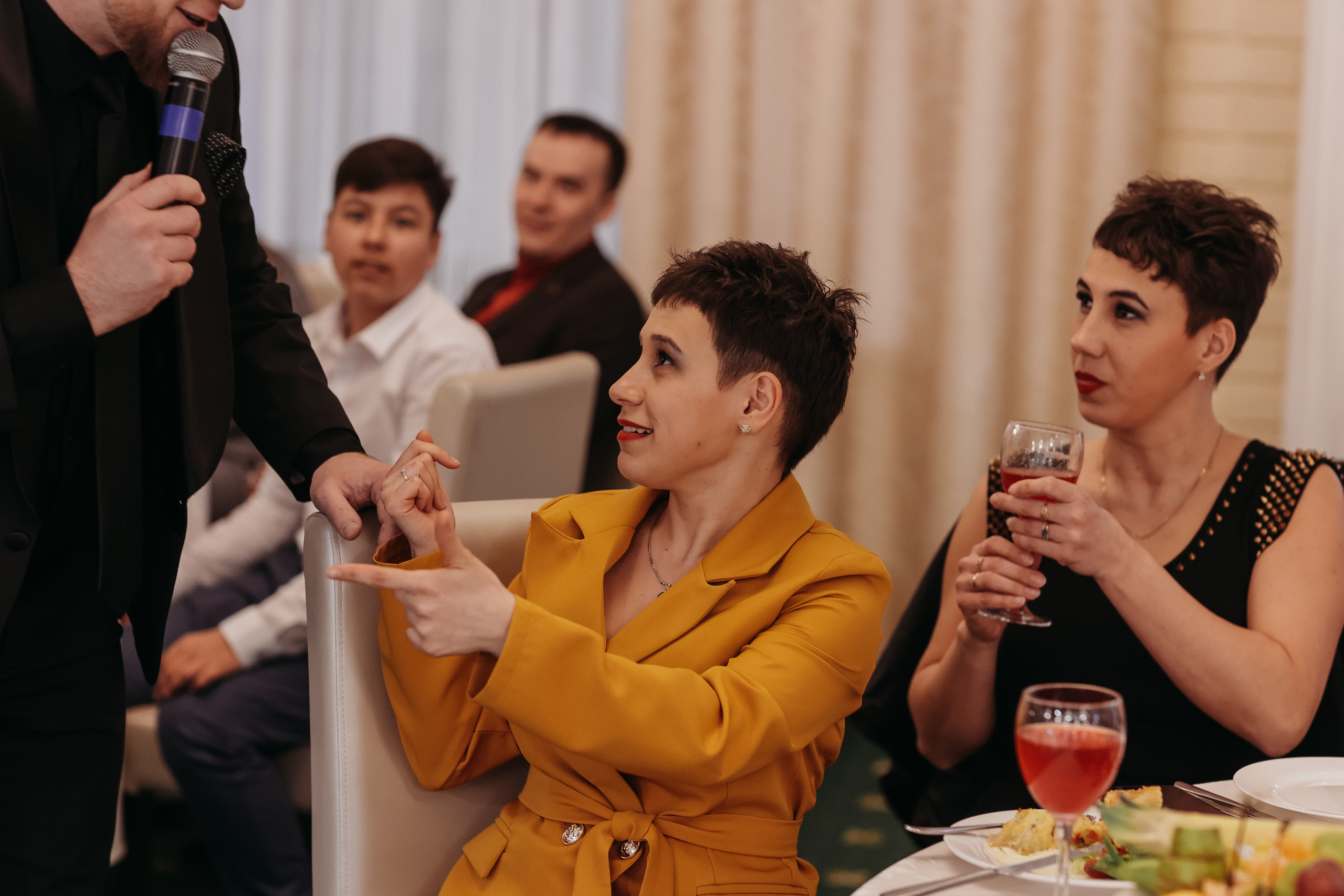 Банкет. Семейный фотограф Тюмень, фотограф на роды Салмина Мария