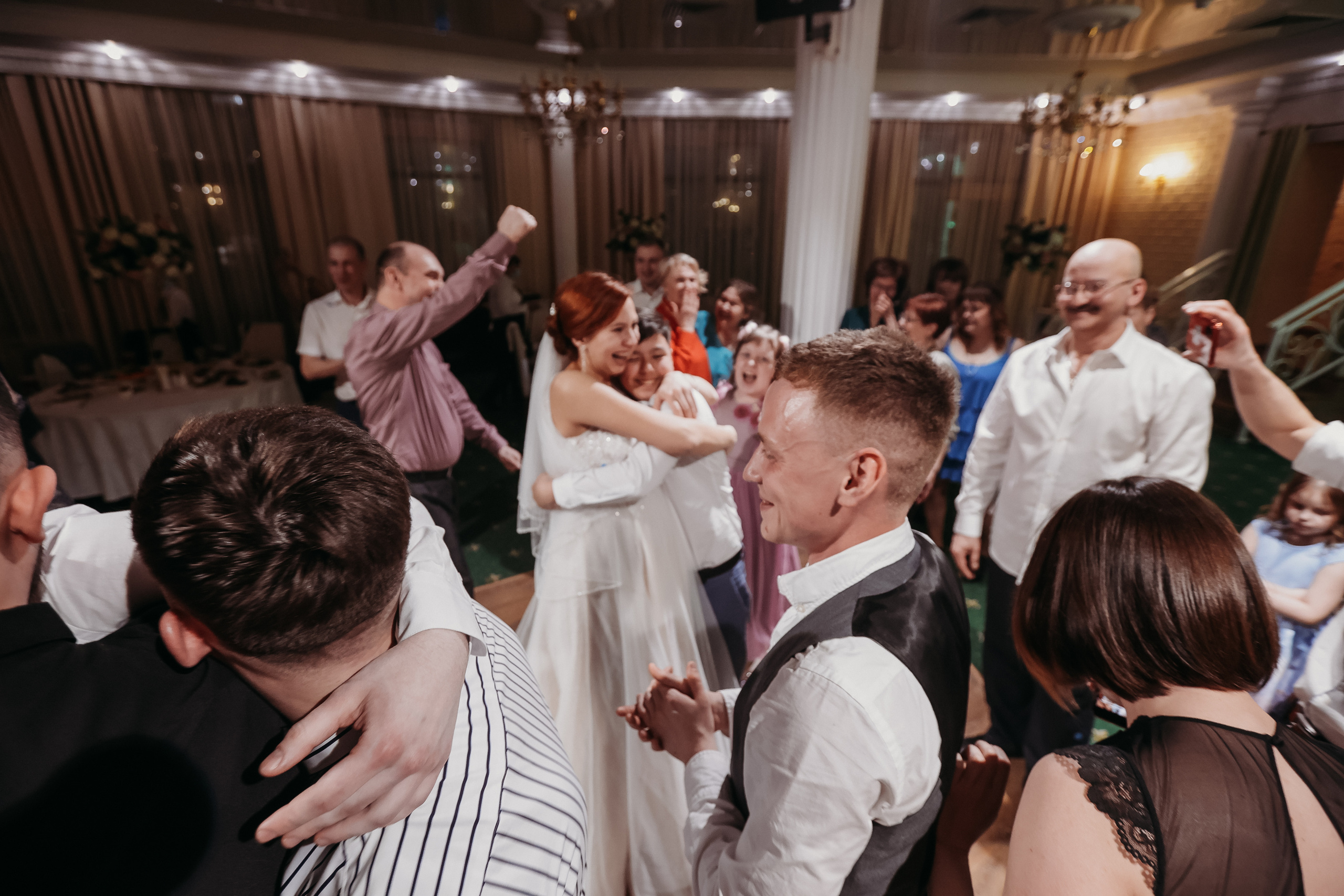 Банкет. Семейный фотограф Тюмень, фотограф на роды Салмина Мария