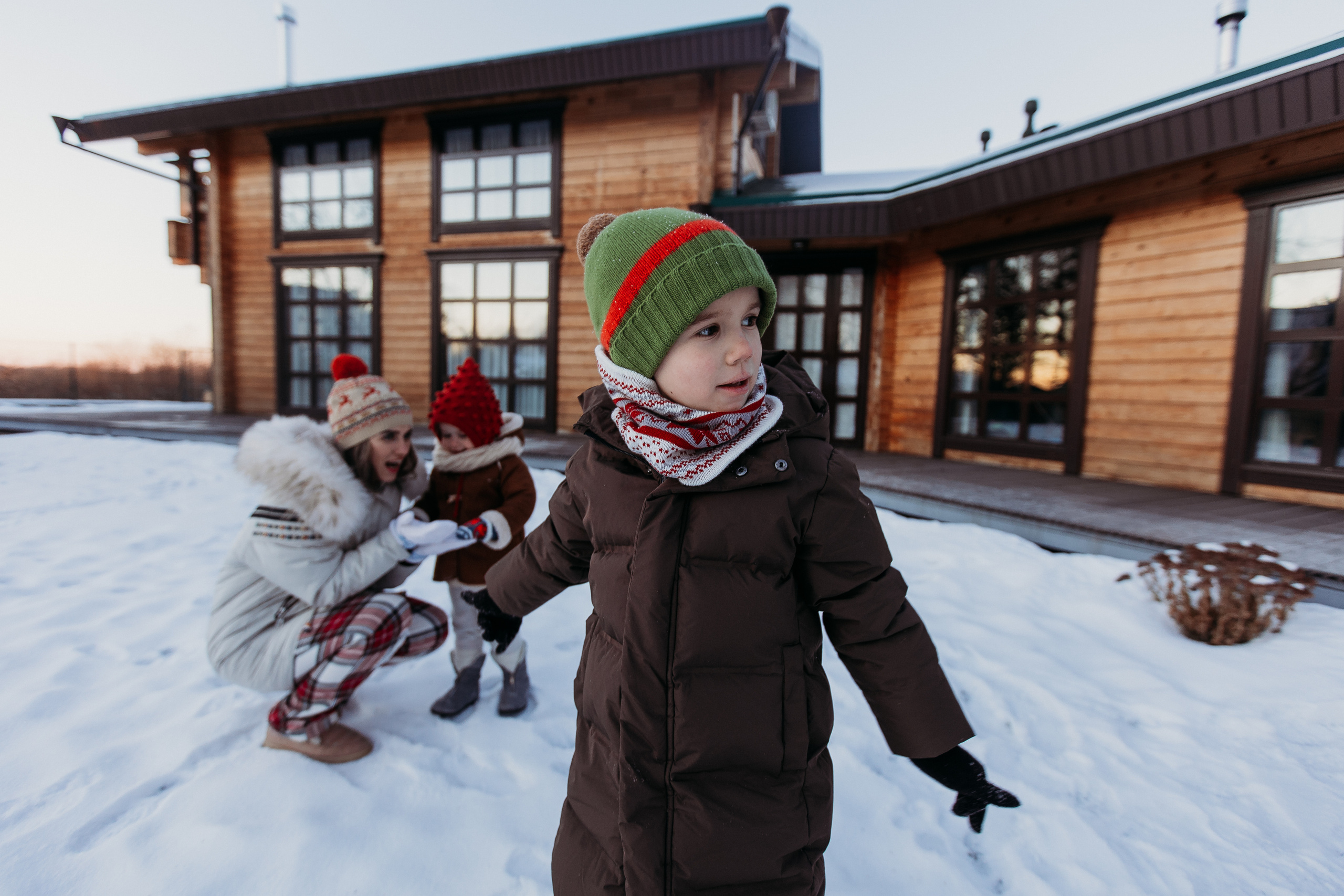 Тёплый новый год. Семейный фотограф Тюмень, фотограф на роды Салмина Мария