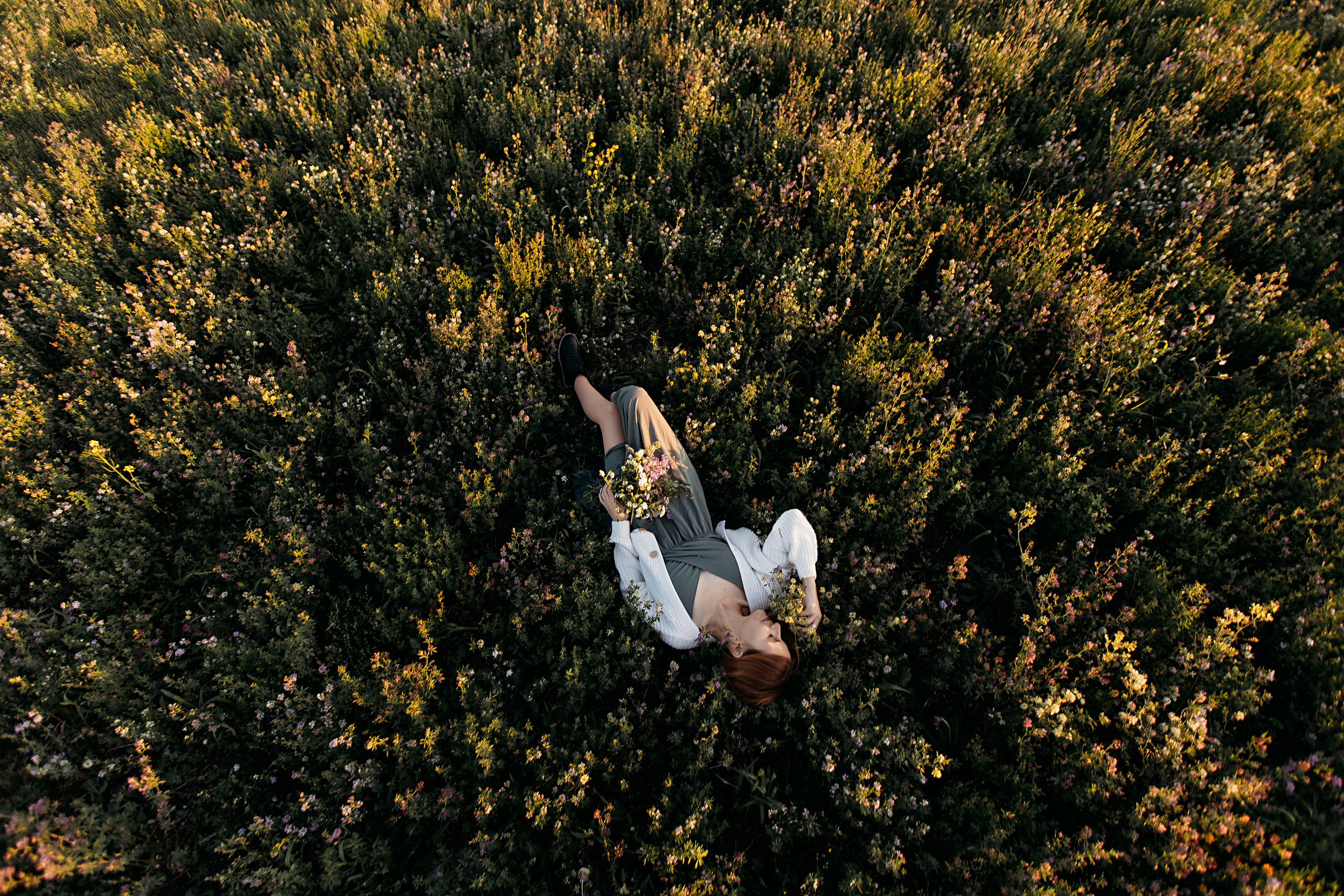 Поле. Семейный фотограф Тюмень, фотограф на роды Салмина Мария