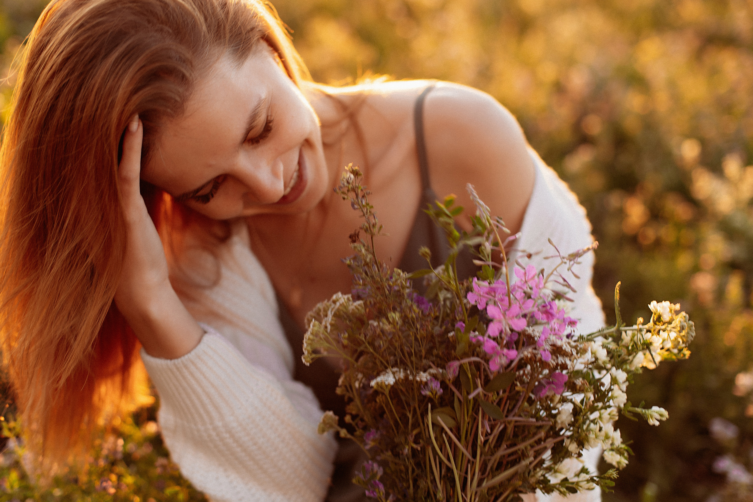Поле. Семейный фотограф Тюмень, фотограф на роды Салмина Мария