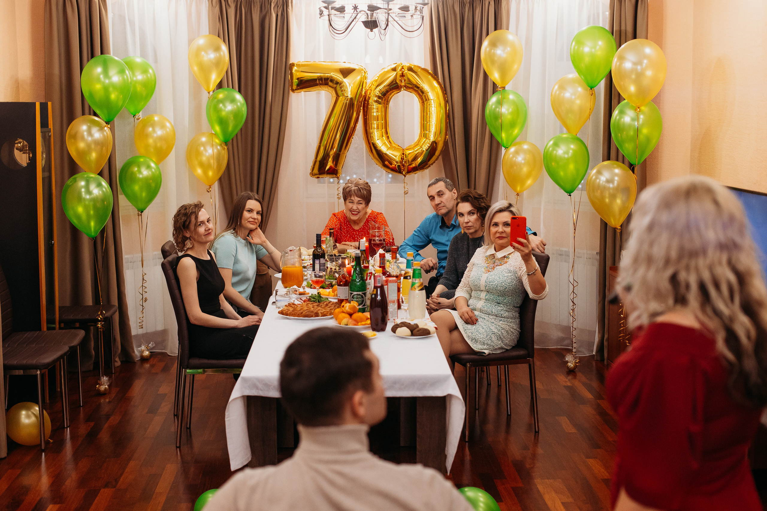 Банкет. Семейный фотограф Тюмень, фотограф на роды Салмина Мария