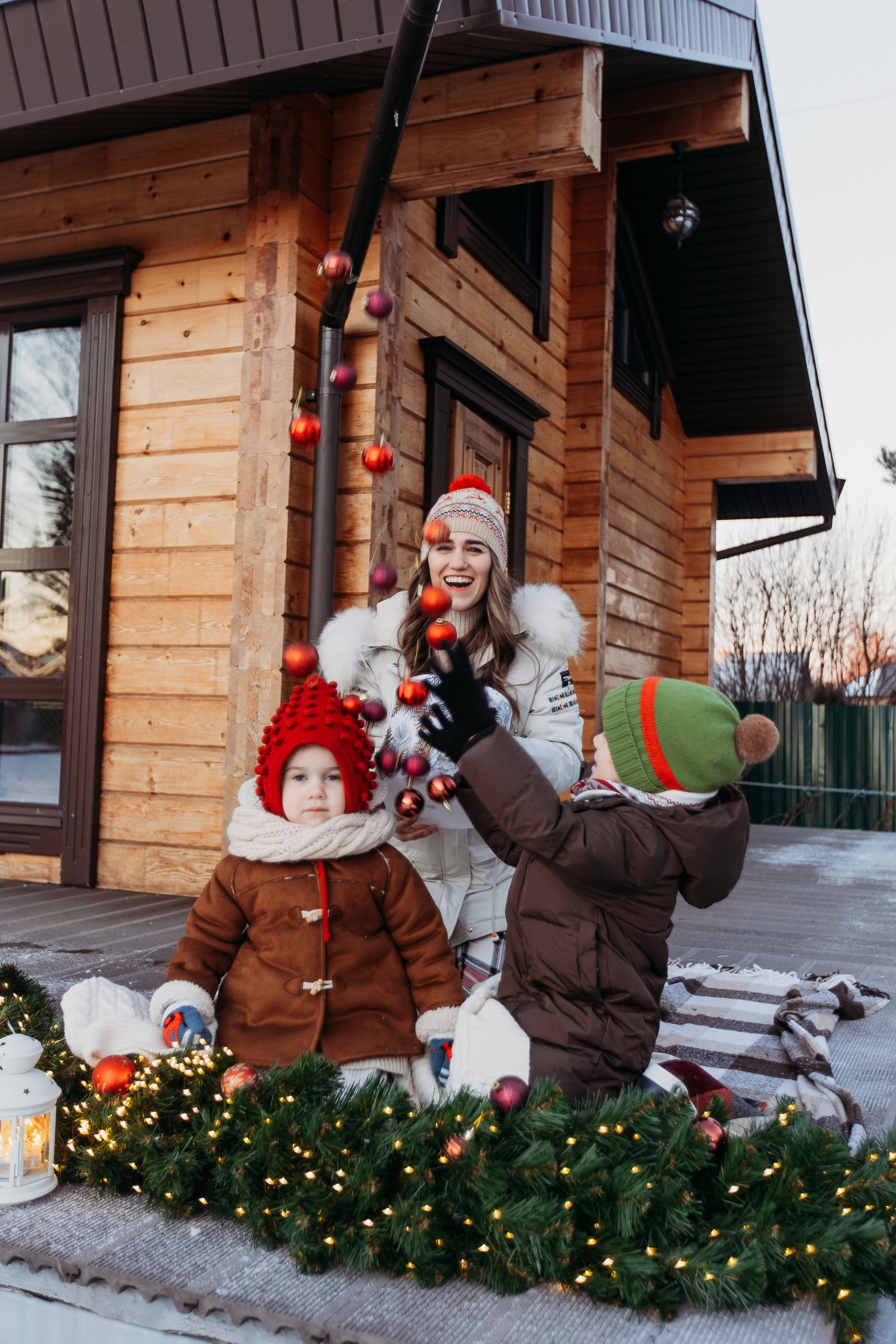 Тёплый новый год. Семейный фотограф Тюмень, фотограф на роды Салмина Мария