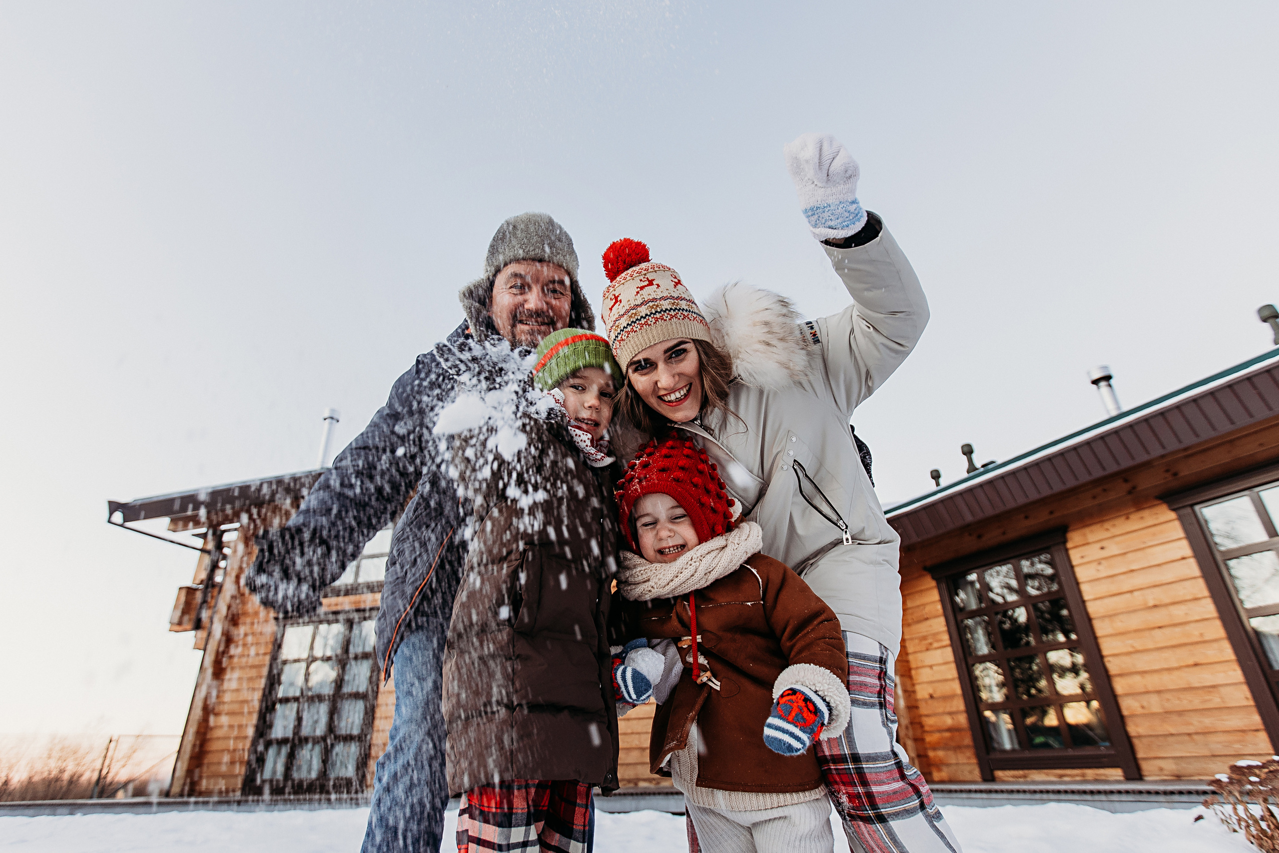 Тёплый новый год. Семейный фотограф Тюмень, фотограф на роды Салмина Мария