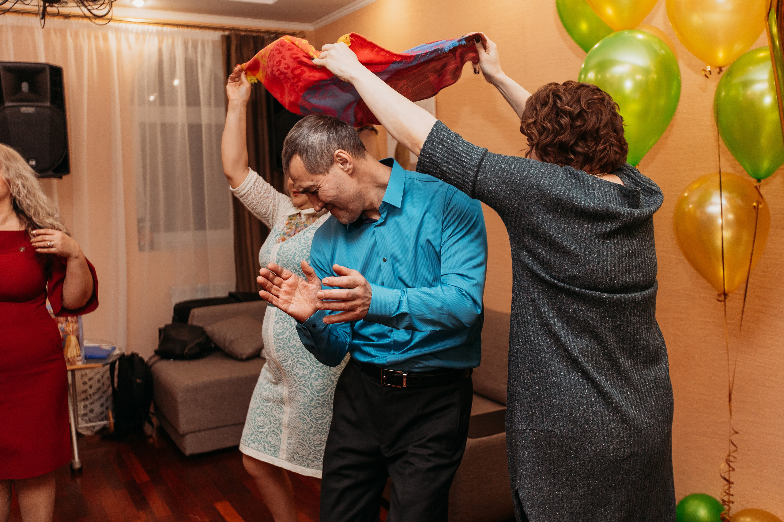 Банкет. Семейный фотограф Тюмень, фотограф на роды Салмина Мария