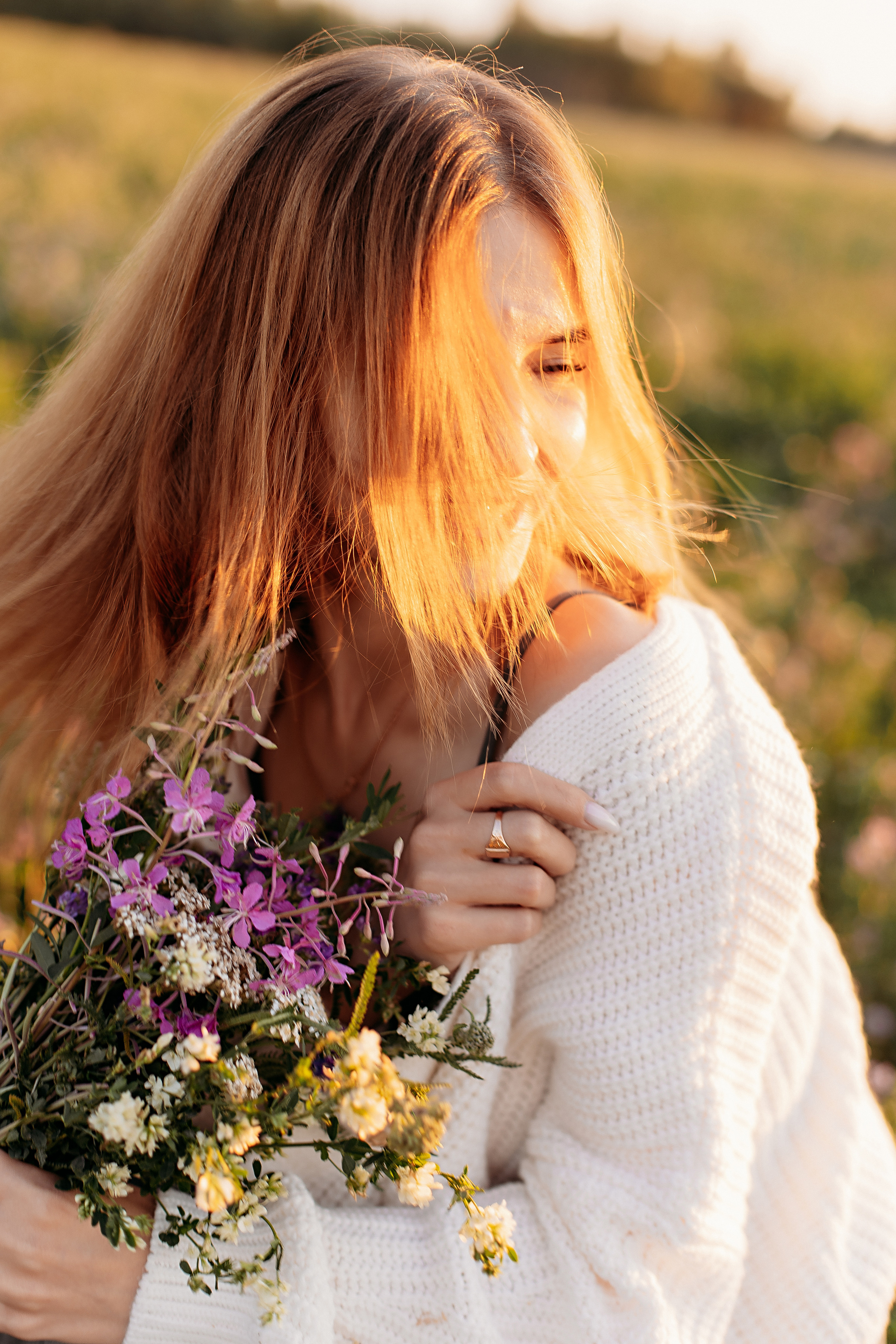 Поле. Семейный фотограф Тюмень, фотограф на роды Салмина Мария