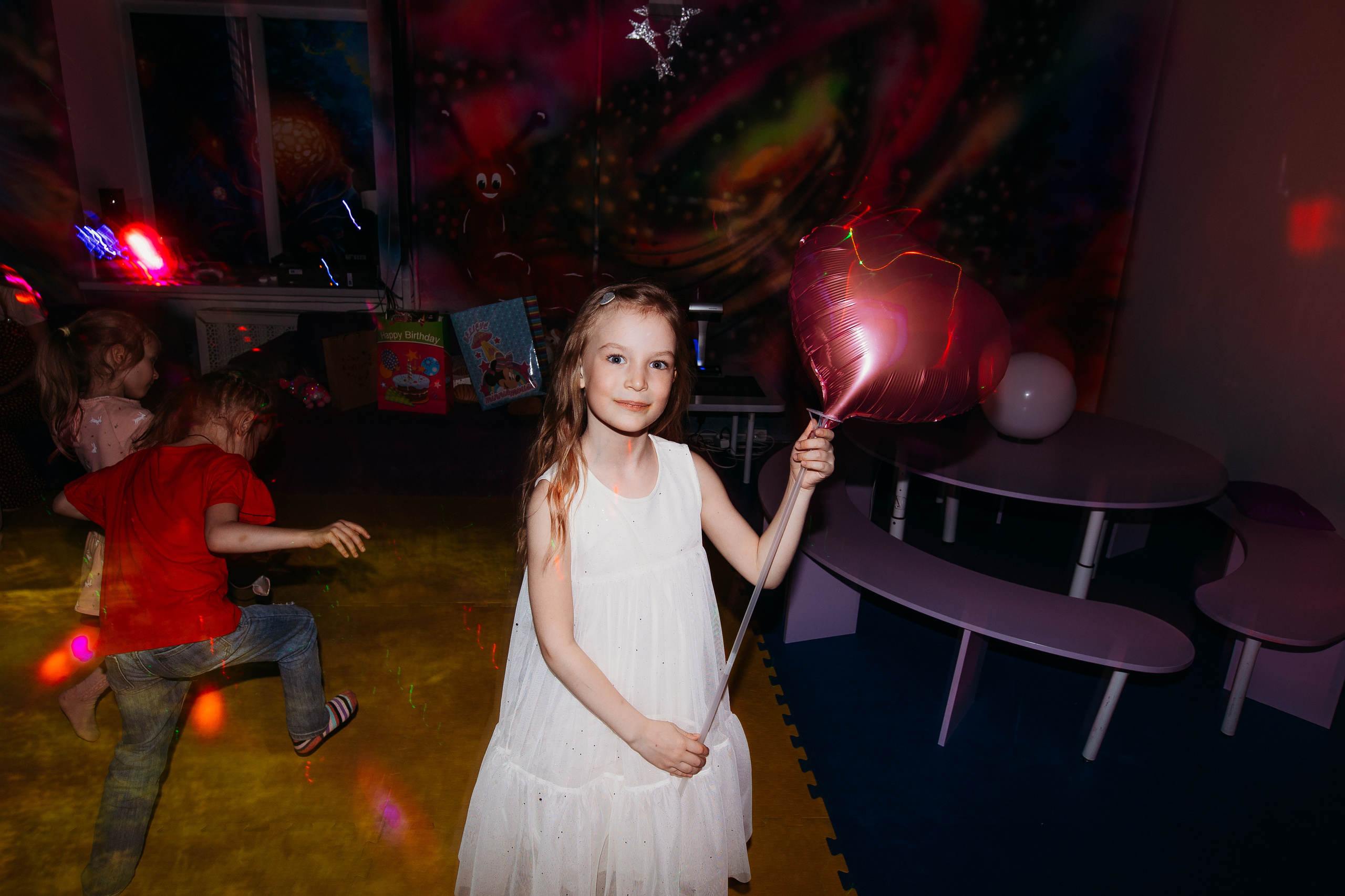 5 лет, день рождения в НЕО. Семейный фотограф Тюмень, фотограф на роды Салмина Мария