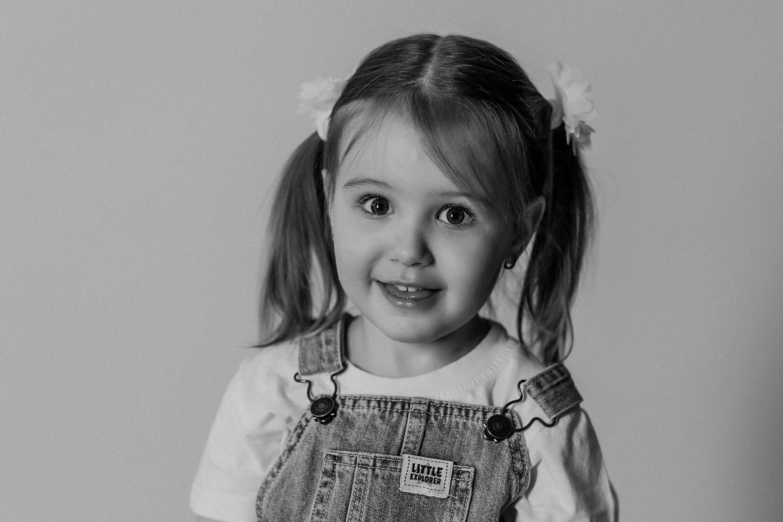 На фотофонах. Семейный фотограф Тюмень, фотограф на роды Салмина Мария