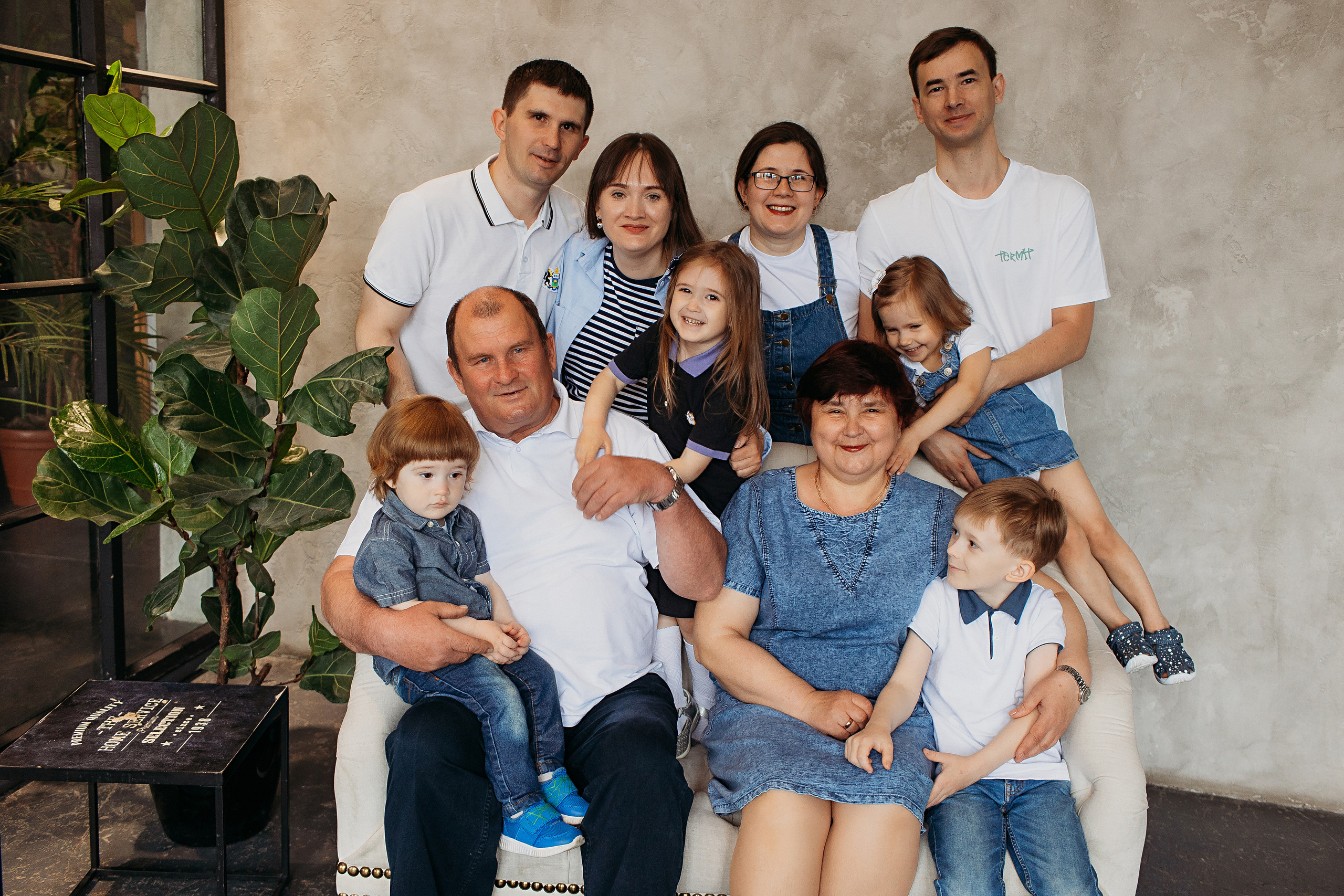 Лофт пространство Наше место. Семейный фотограф Тюмень, фотограф на роды Салмина Мария