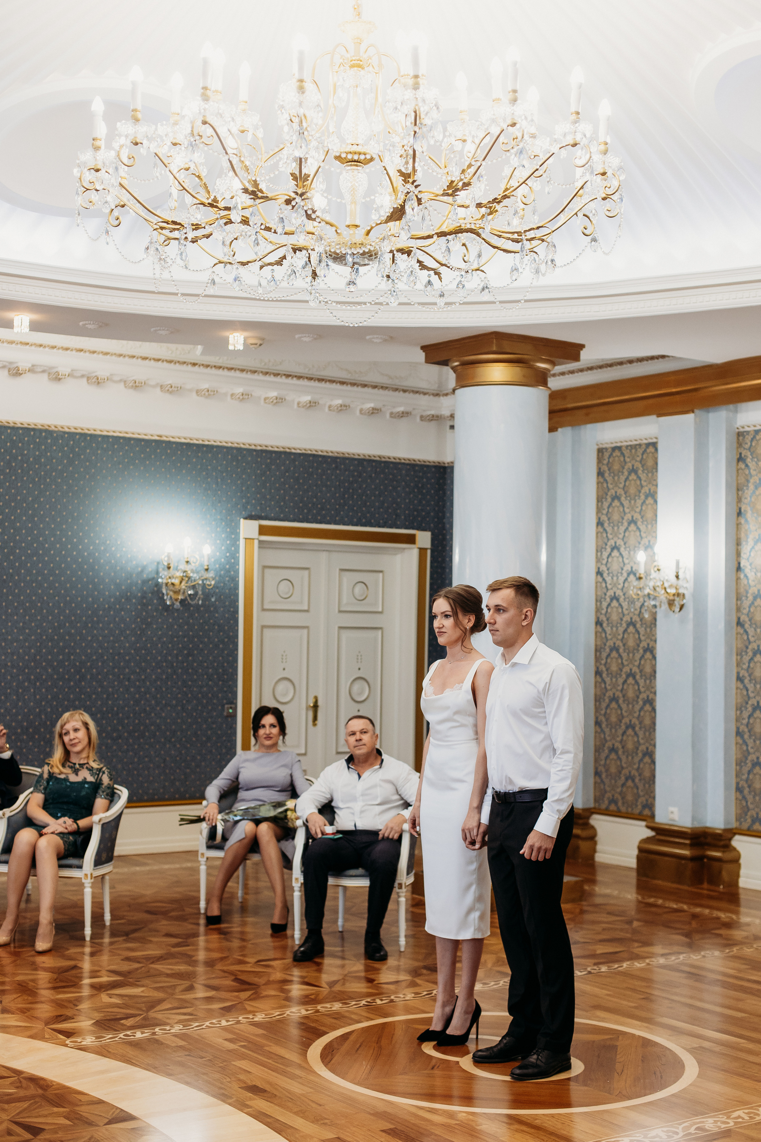 ЗАГС Малыгина. Семейный фотограф Тюмень, фотограф на роды Салмина Мария