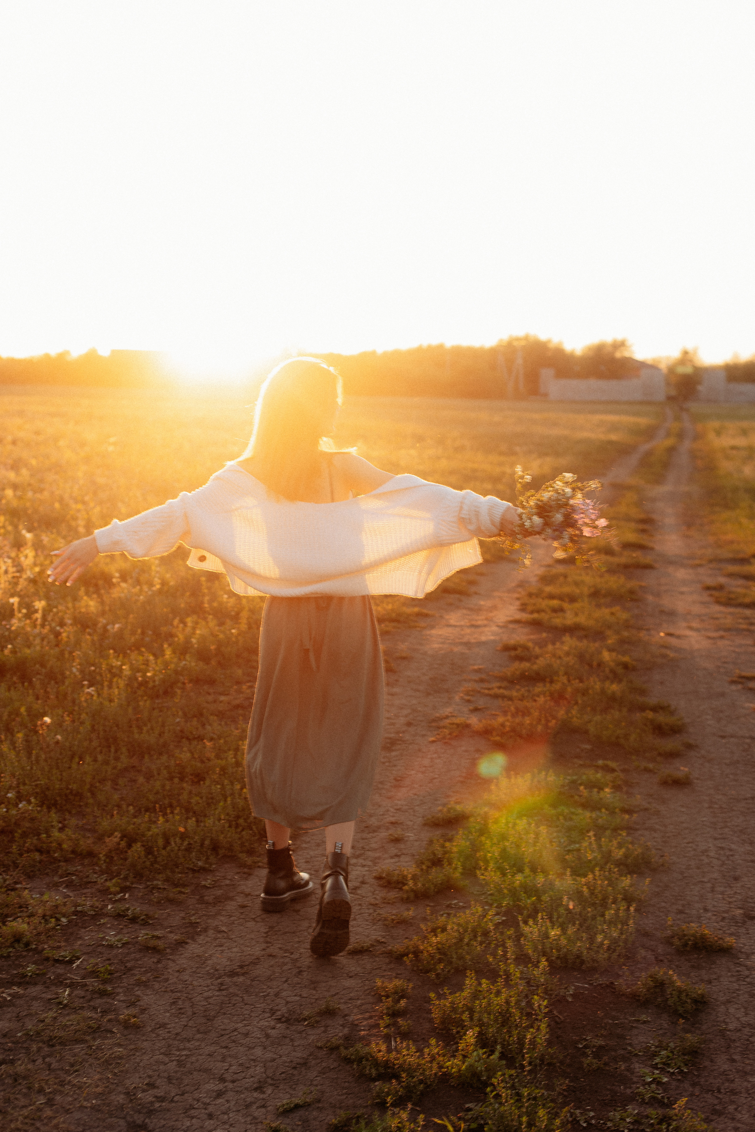 Поле. Семейный фотограф Тюмень, фотограф на роды Салмина Мария