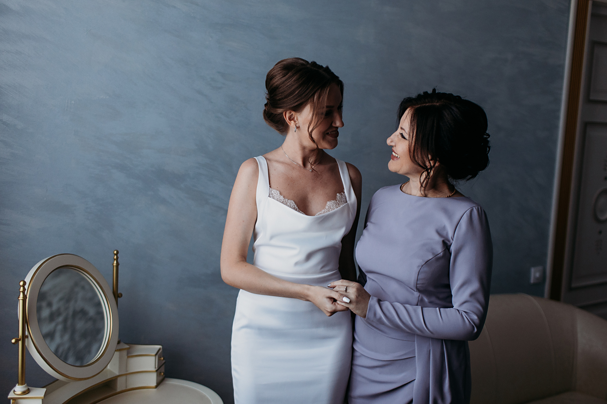 ЗАГС Малыгина. Семейный фотограф Тюмень, фотограф на роды Салмина Мария