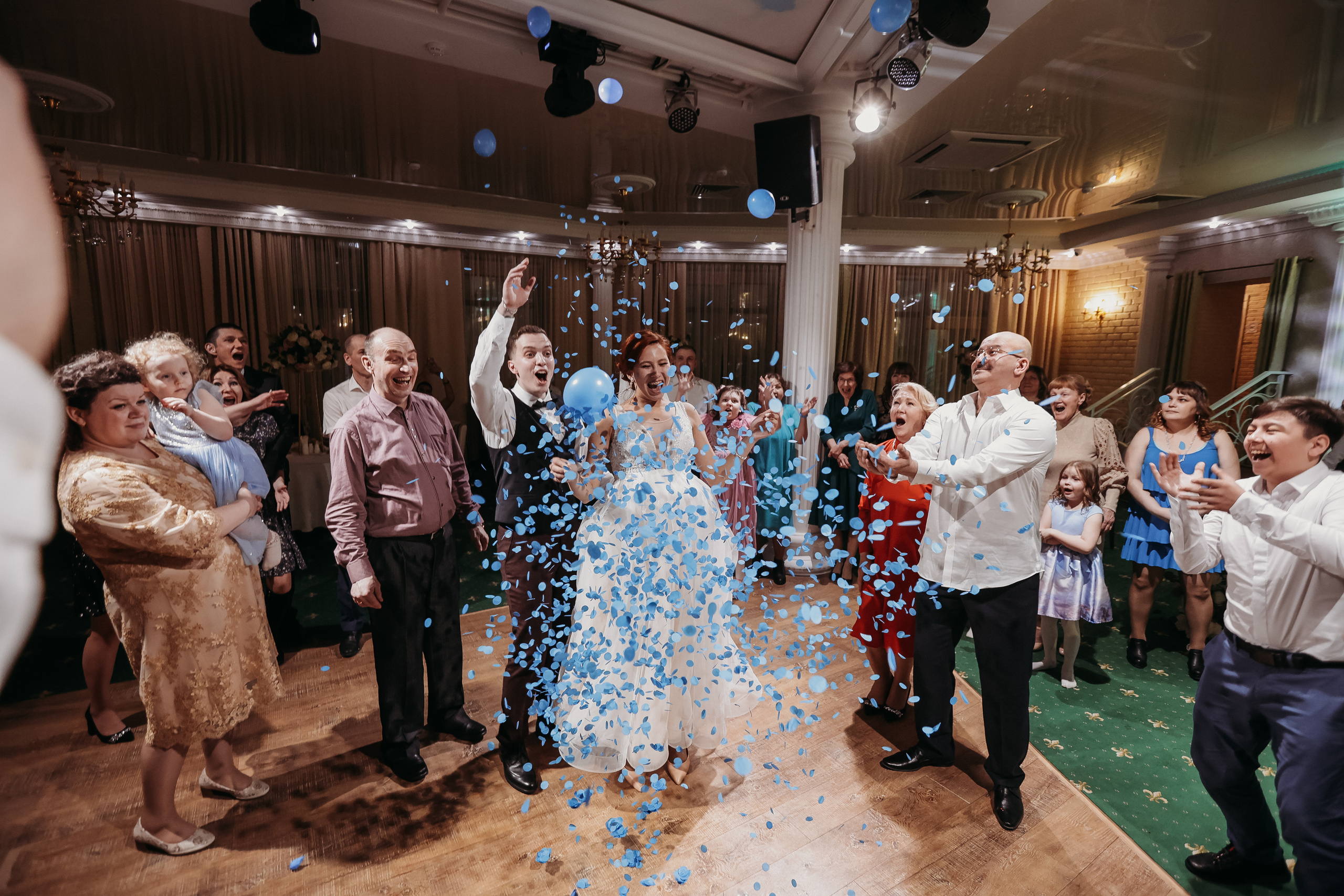 Банкет. Семейный фотограф Тюмень, фотограф на роды Салмина Мария