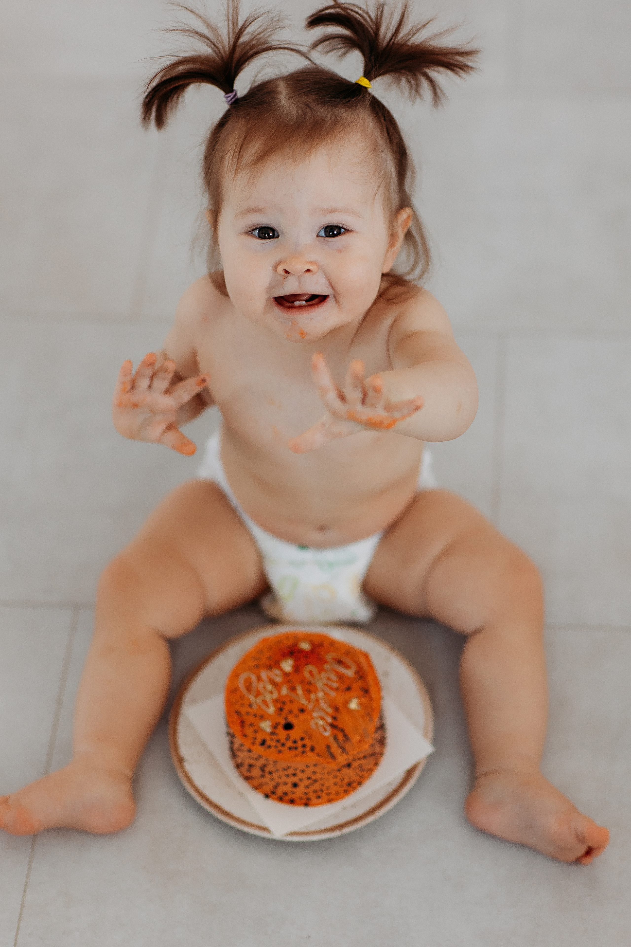 1 годик. Семейный фотограф Тюмень, фотограф на роды Салмина Мария