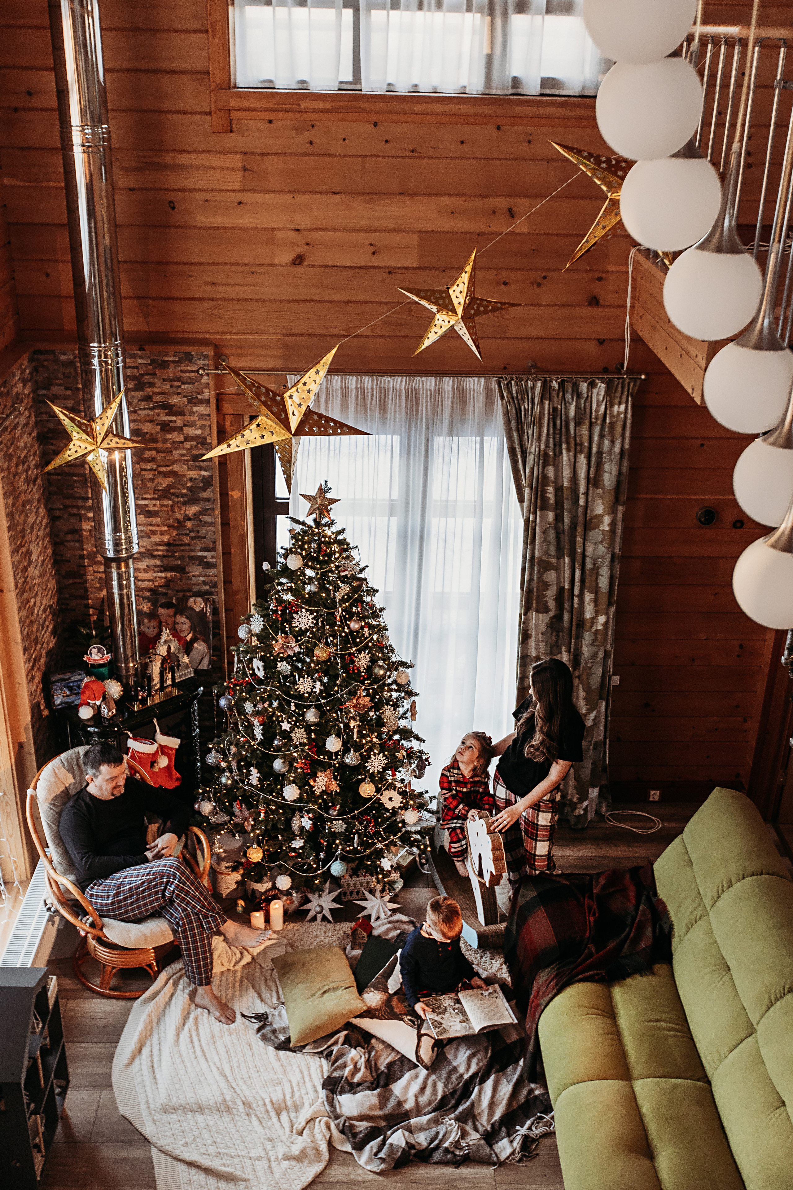 Тёплый новый год. Семейный фотограф Тюмень, фотограф на роды Салмина Мария