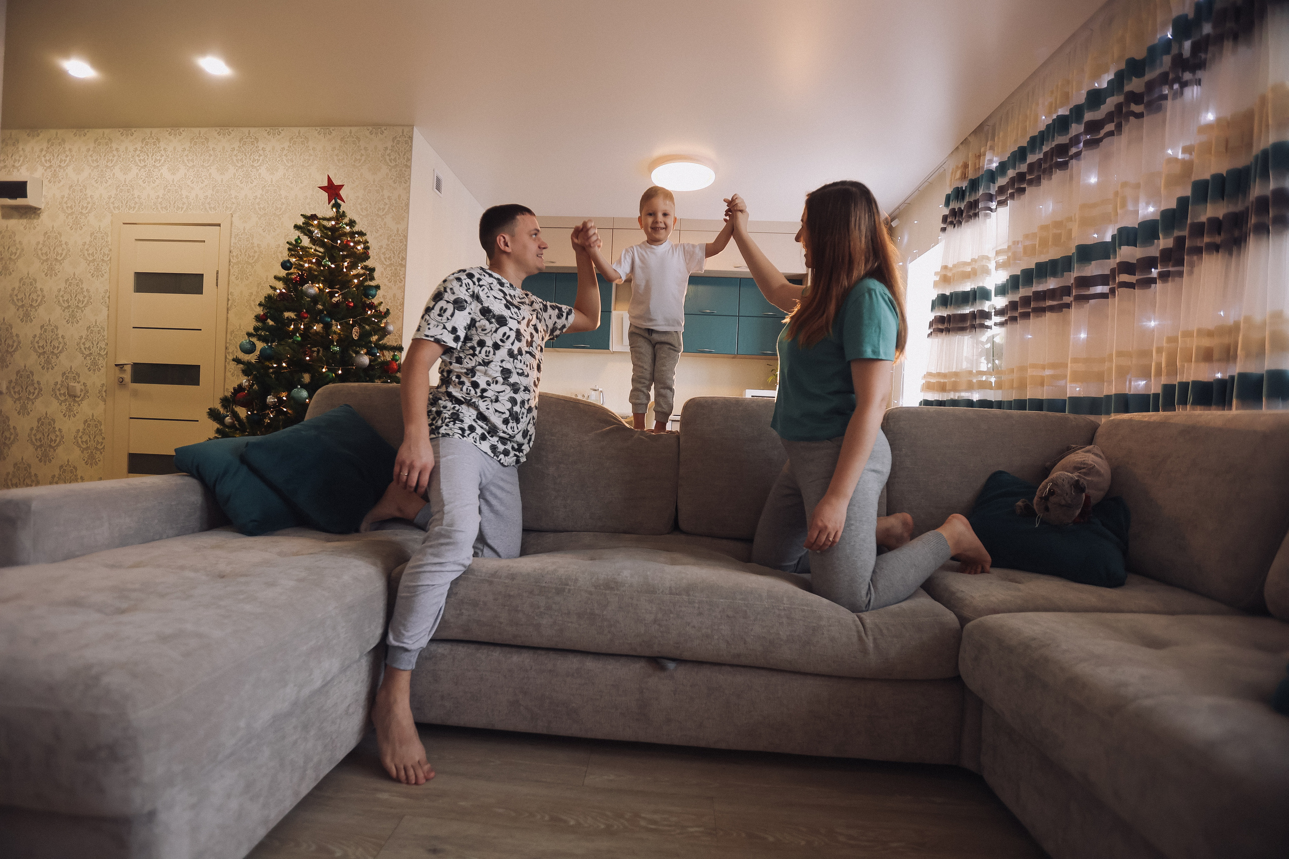 Новогодняя. Семейный фотограф Тюмень, фотограф на роды Салмина Мария