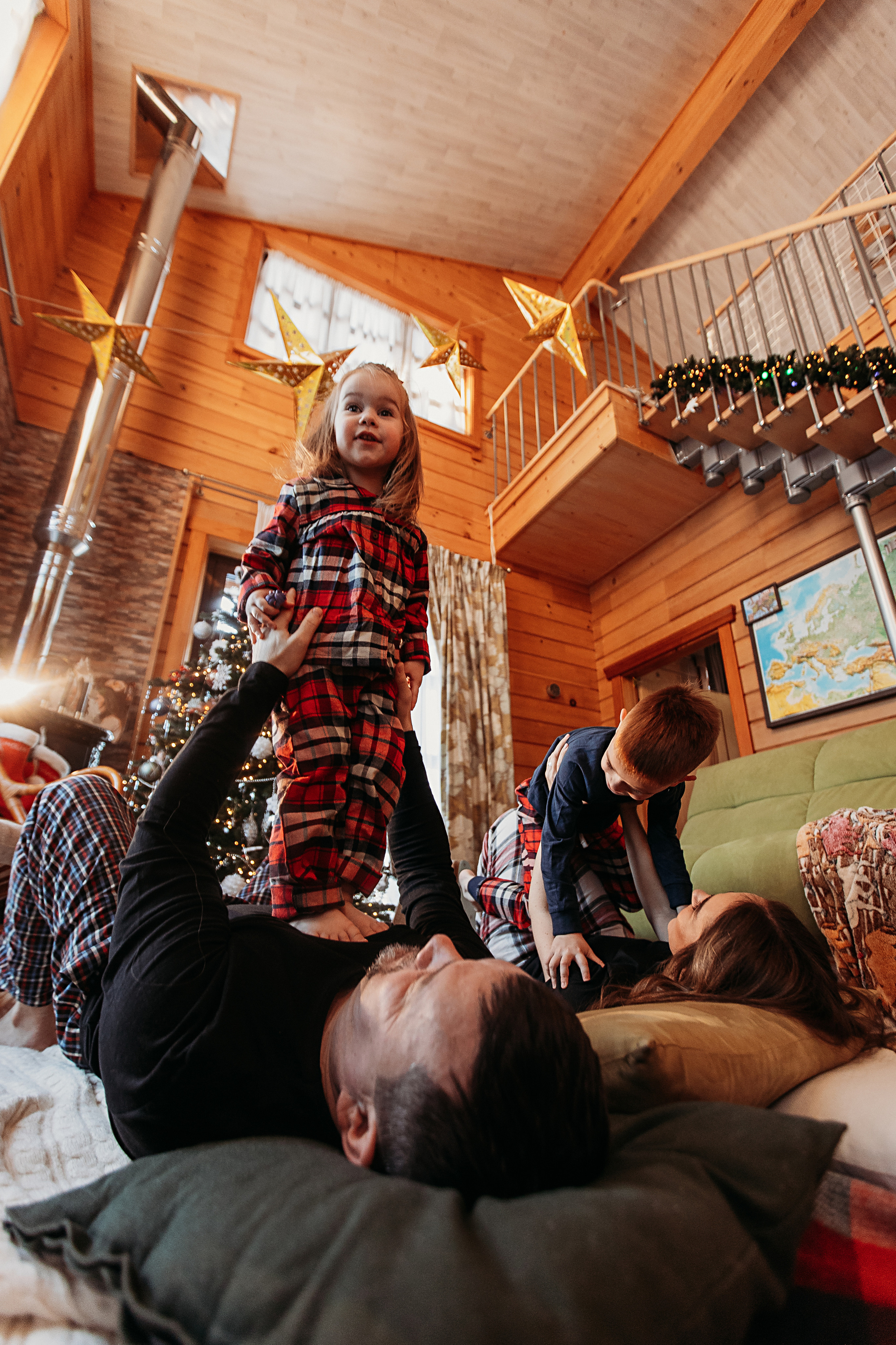 Тёплый новый год. Семейный фотограф Тюмень, фотограф на роды Салмина Мария