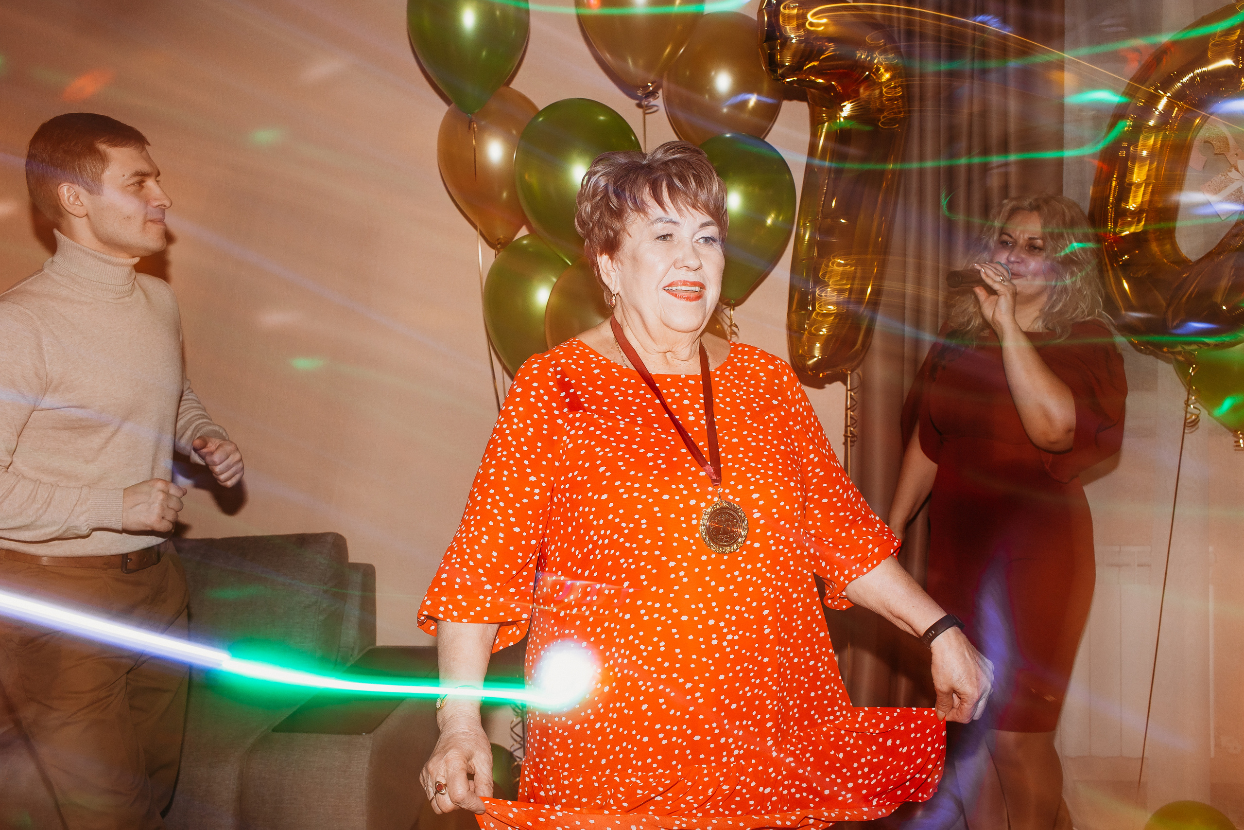 Банкет. Семейный фотограф Тюмень, фотограф на роды Салмина Мария