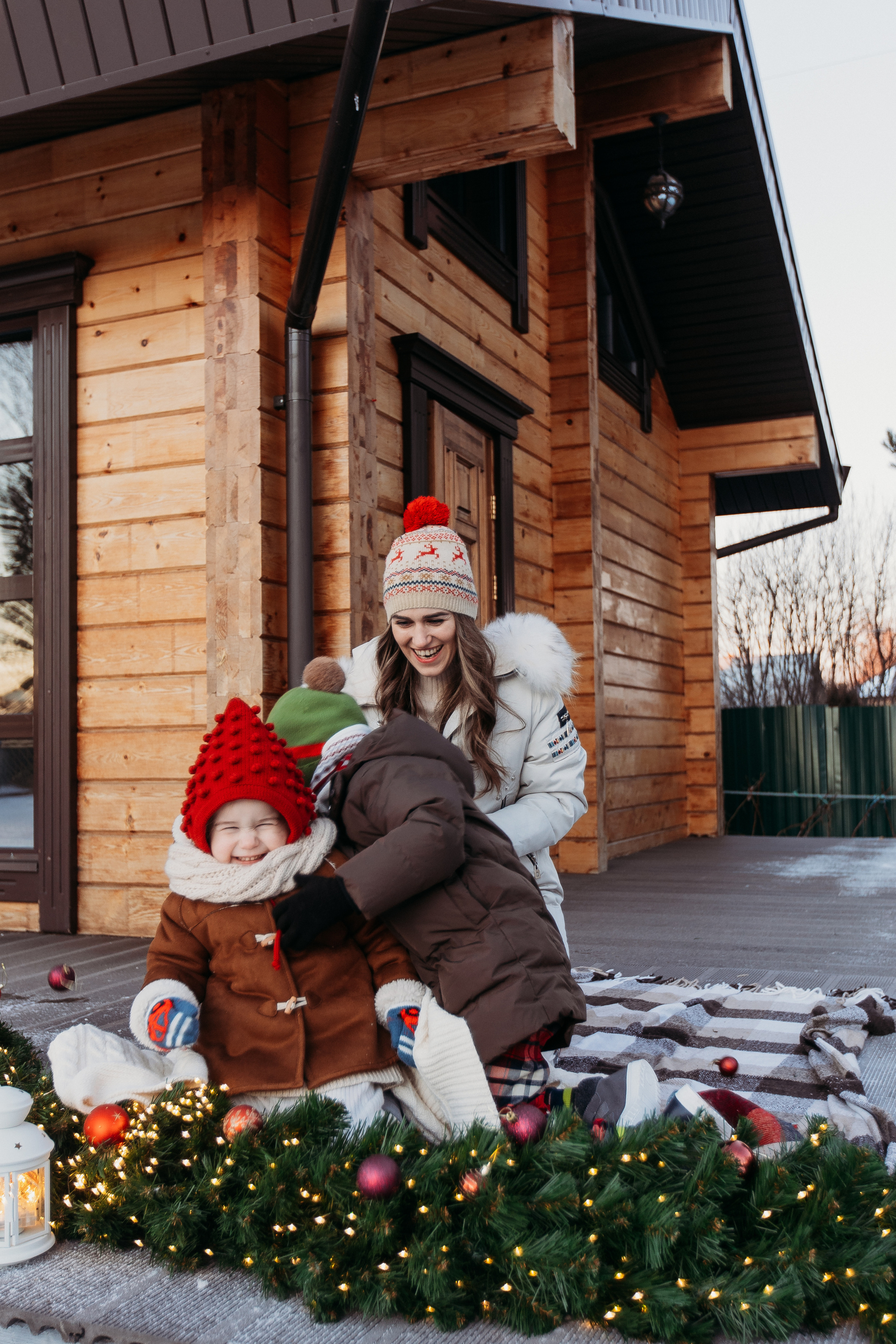 Тёплый новый год. Семейный фотограф Тюмень, фотограф на роды Салмина Мария
