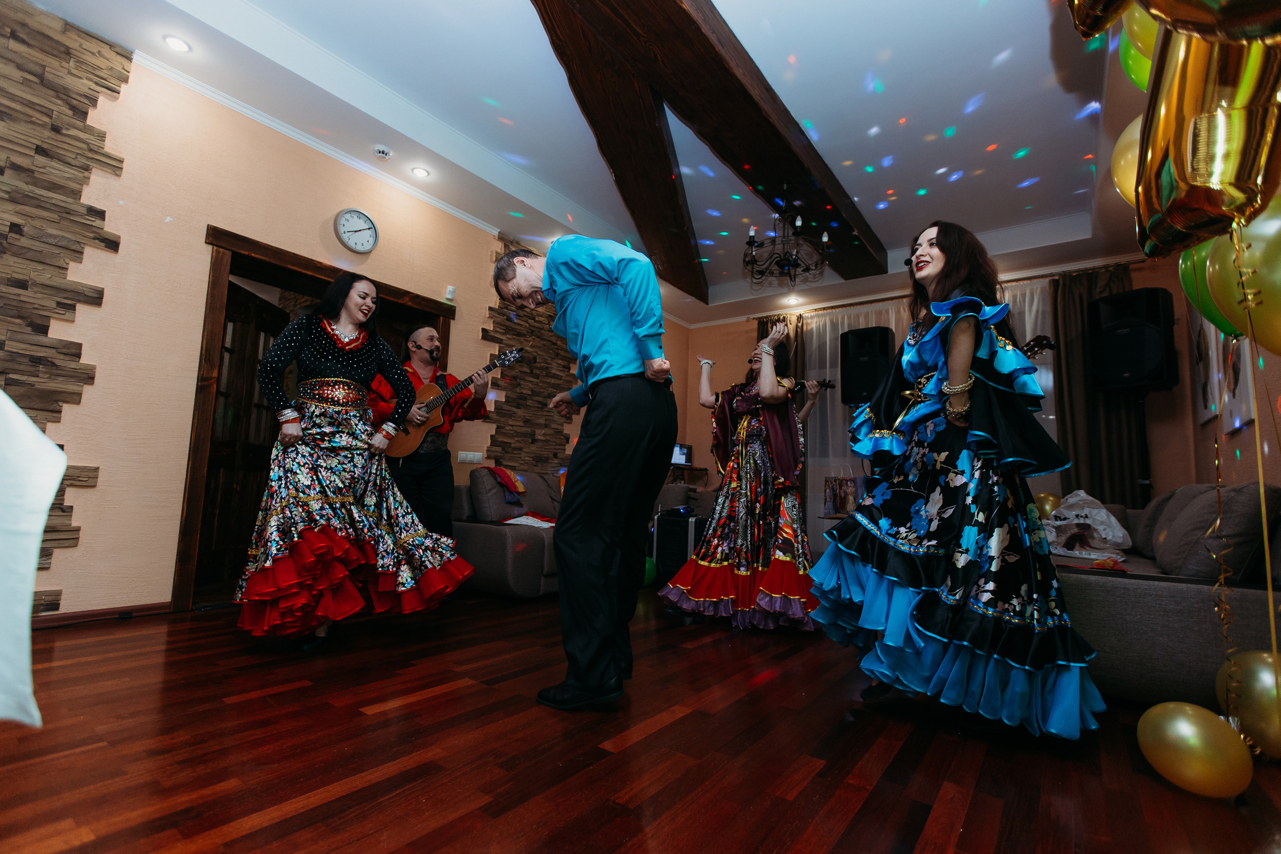 Банкет. Семейный фотограф Тюмень, фотограф на роды Салмина Мария