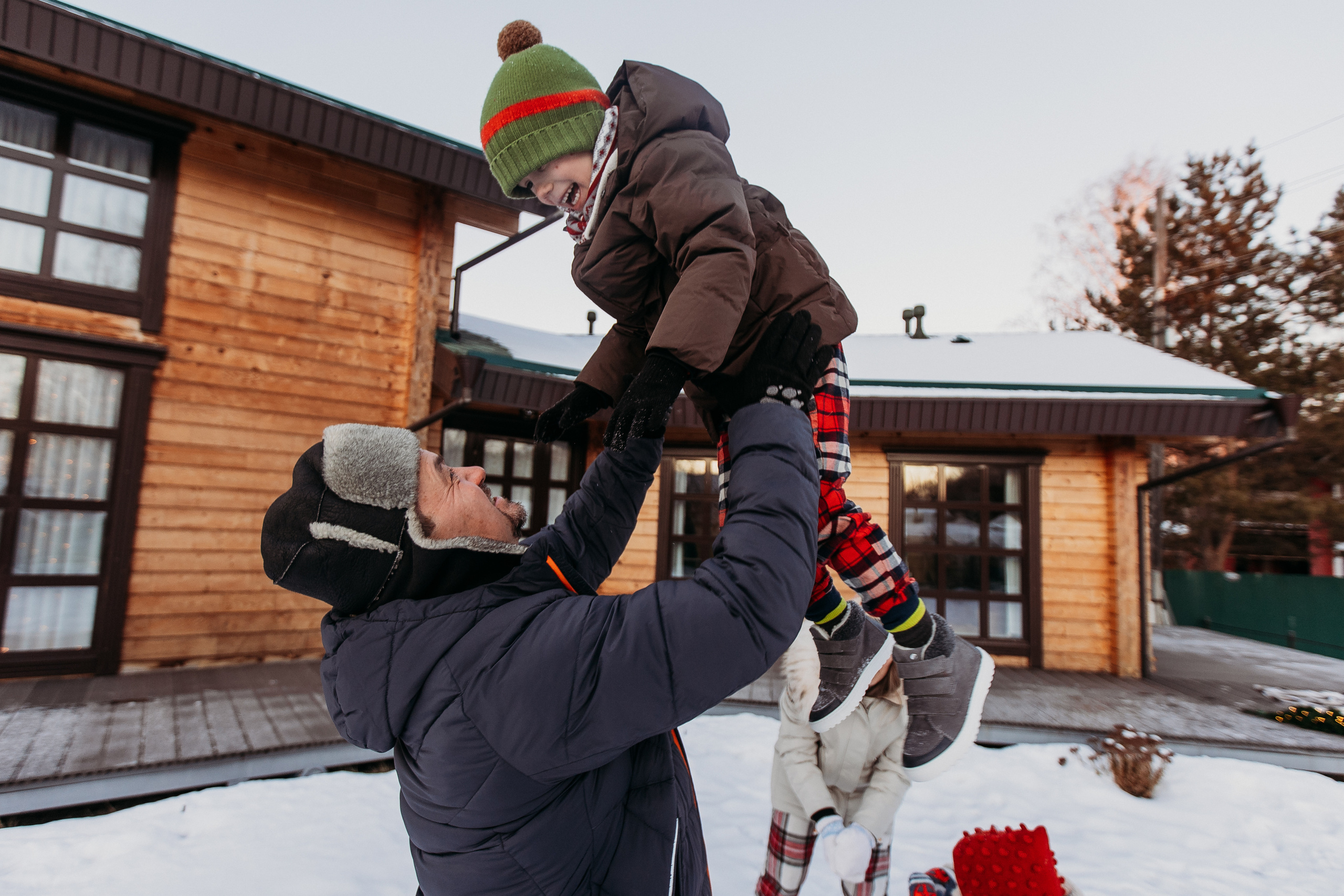 Тёплый новый год. Семейный фотограф Тюмень, фотограф на роды Салмина Мария